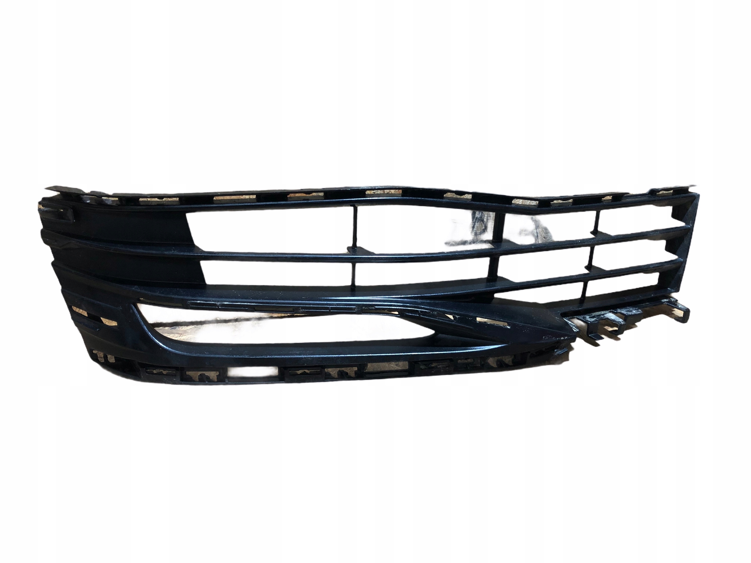 7385277 BMW 5 серии G30 G31 решетка бампера левая