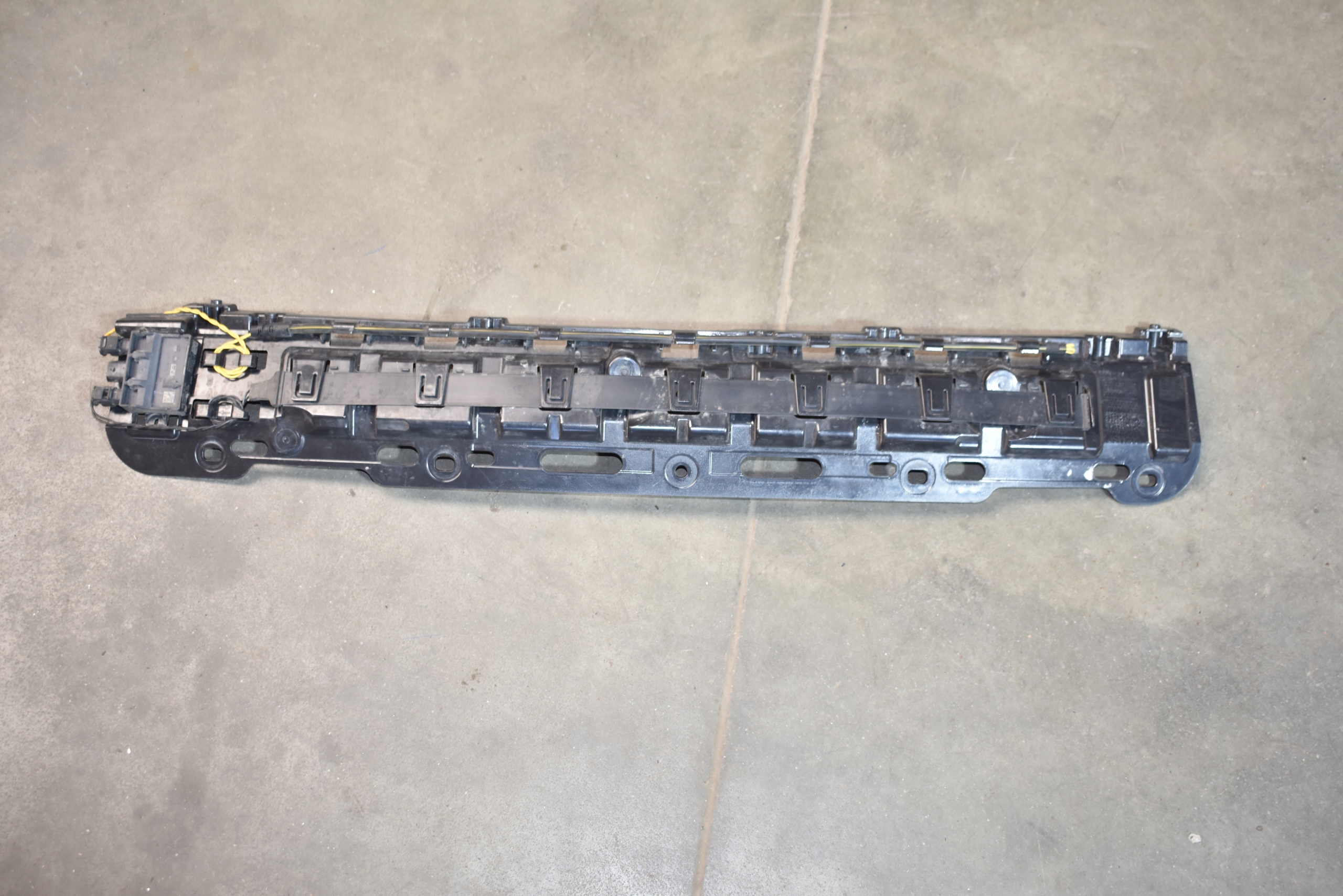perfect condition bumper bracket rear part rear + sensor BMW G05 1