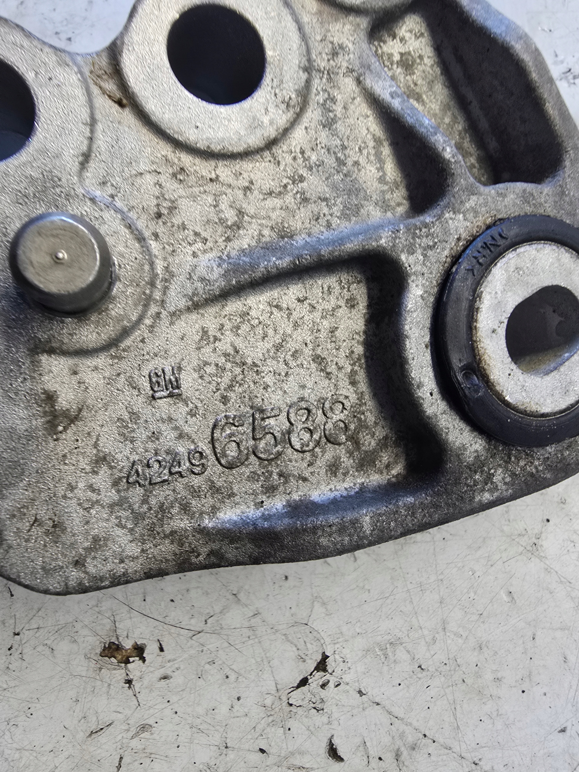 OPEL ASTRA K LIFT support holder gearboxes 42496588 1.5 D LXD