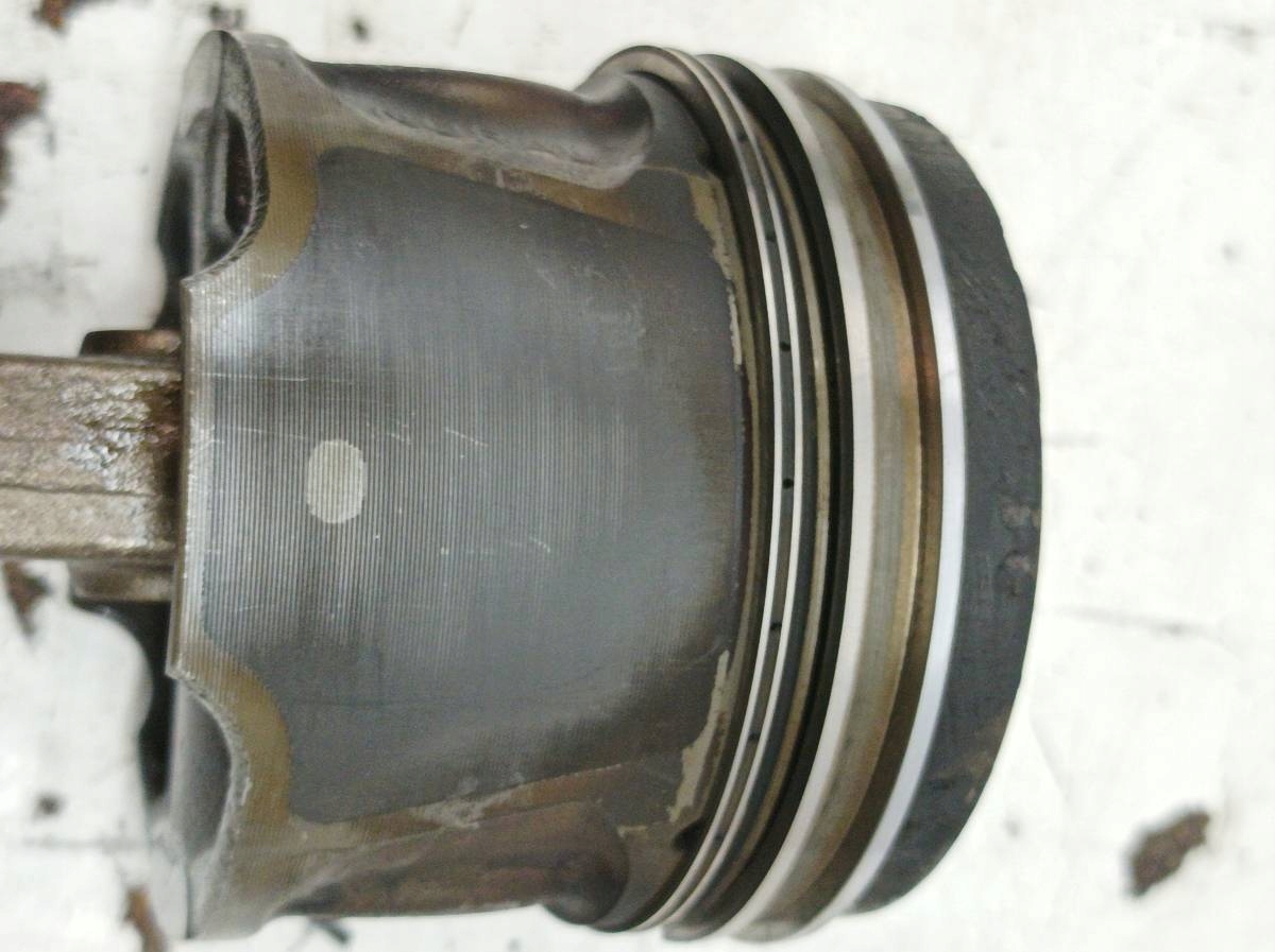 Piston Bielle 02LL1 VD2 1.5 DCI Renault Scenic II (2003-2009)