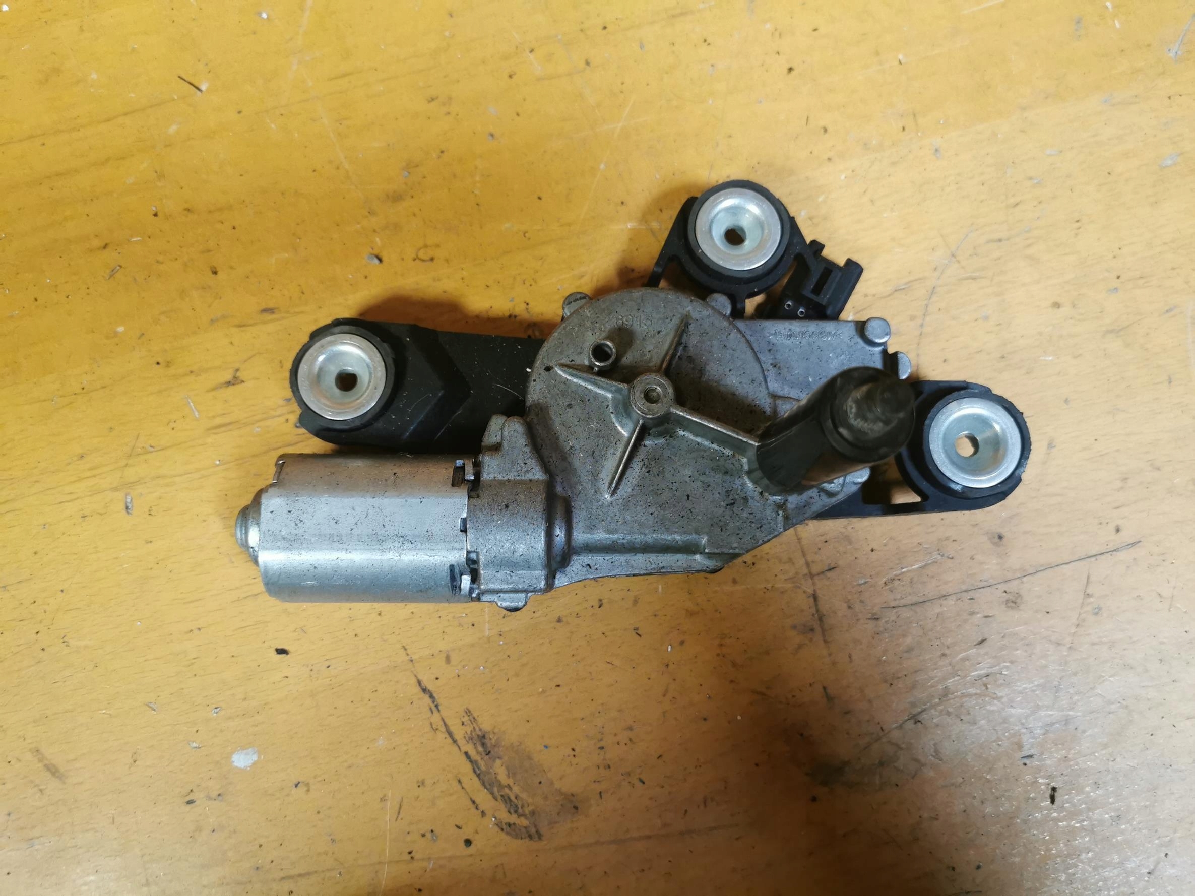 Motor Wischer heck FORD FOCUS MK3 BV61-17K441-AA 11-15
