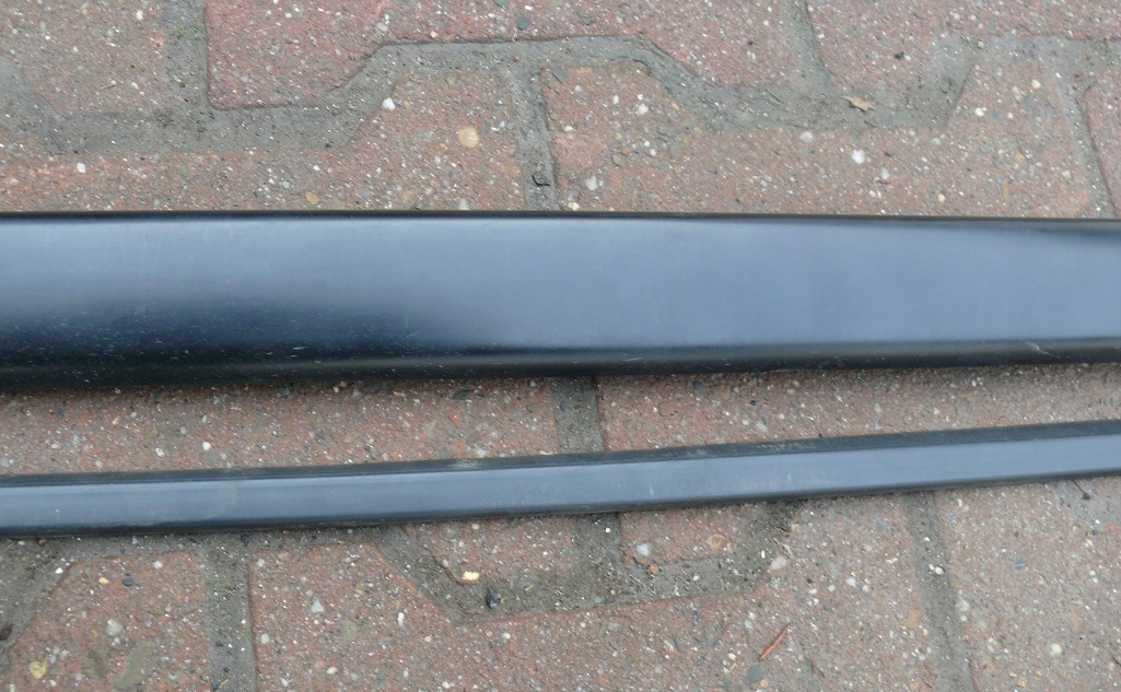 moulding lower door left rear part AUDI A8 D2 LIFT 99-02r 4D0854949A
