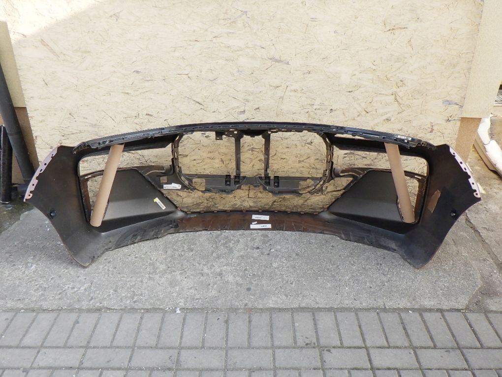 BMW 7 I7 G70 M PAKIET 2022- front bumper