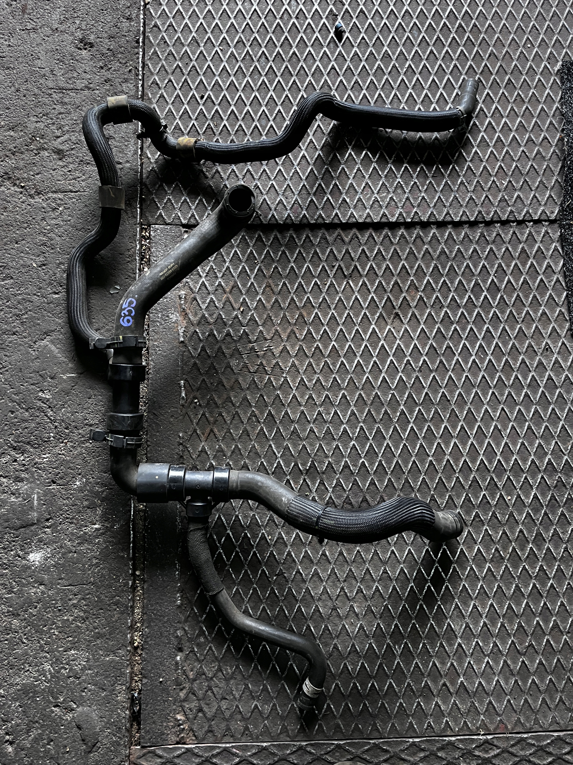 635 FORD EDGE II WĄŻ RURA PRZEWÓD PRZEWODY WODY G2G3-8B273CFH