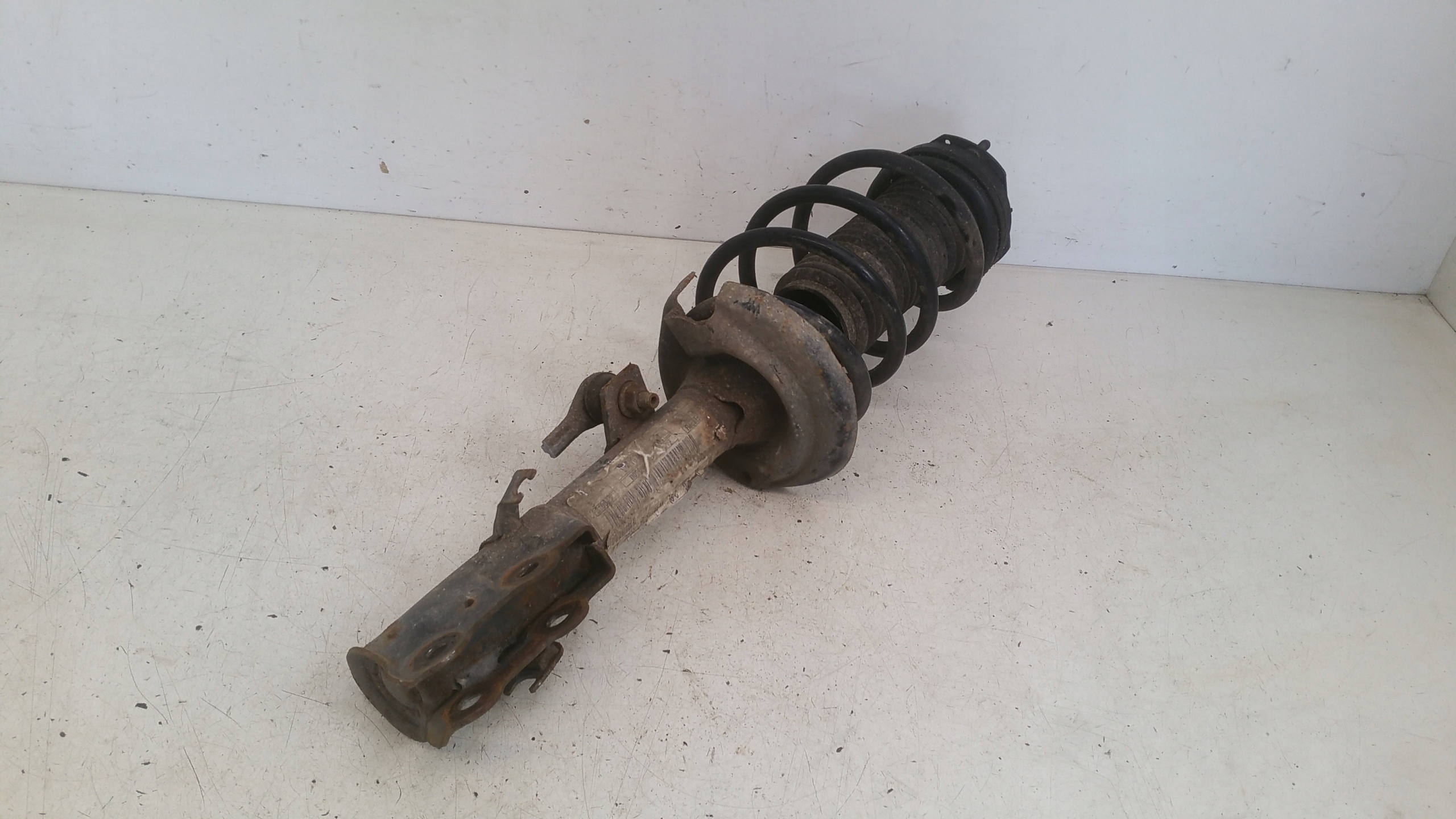 shock absorbers springs front para Ford Fiesta MK7