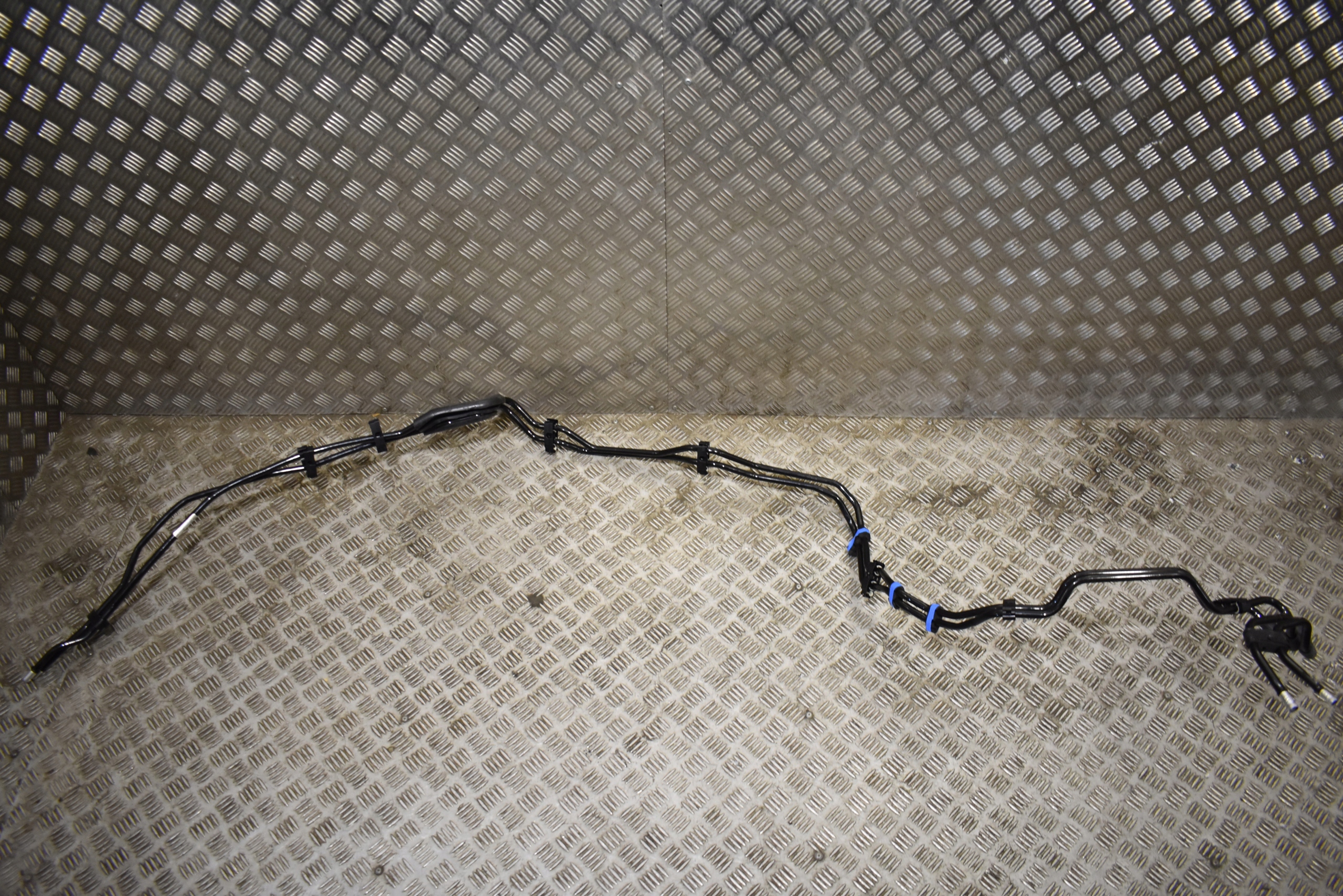 IDEALNE fuel hose PORSCHE CAYENNE 9Y 1