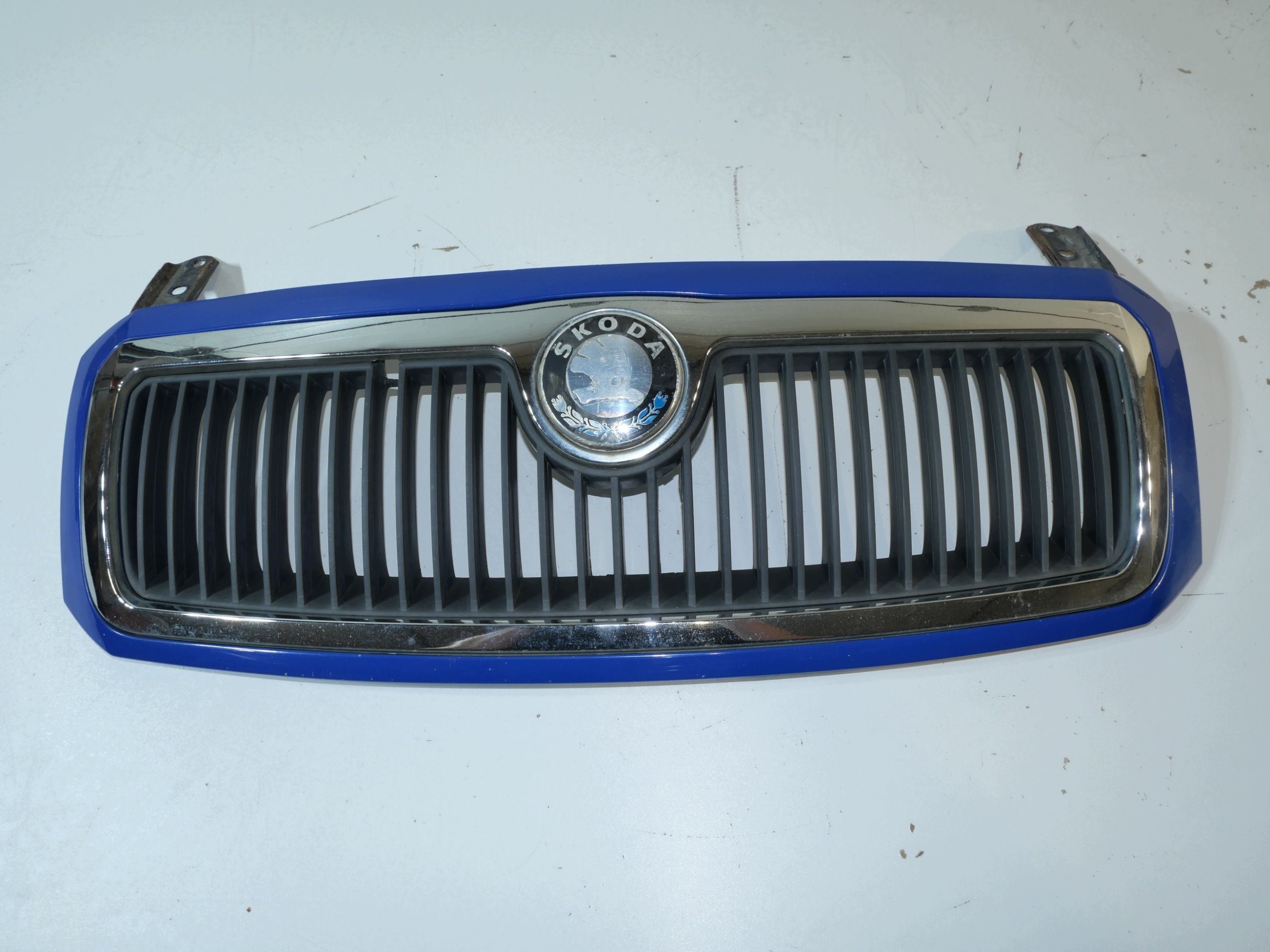 SKODA FABIA e griglia 6Y0853668