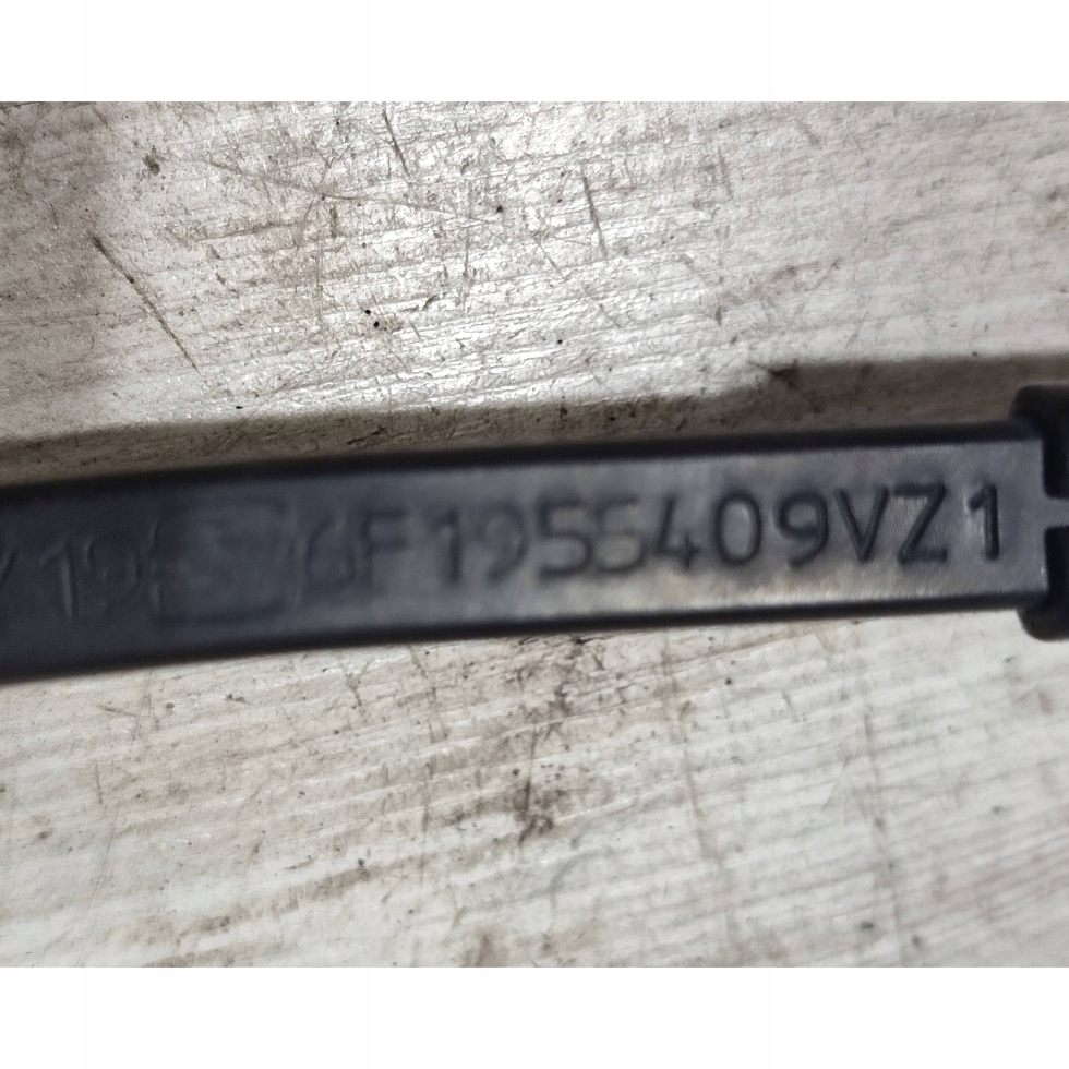 Seat Arona 2019 wiper arm windows przedniej / czolowej
