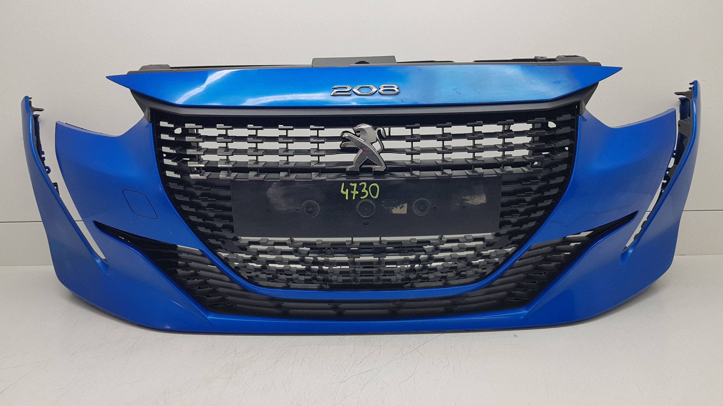 PEUGEOT 208 II 2019 - nárazník předek 9823203580