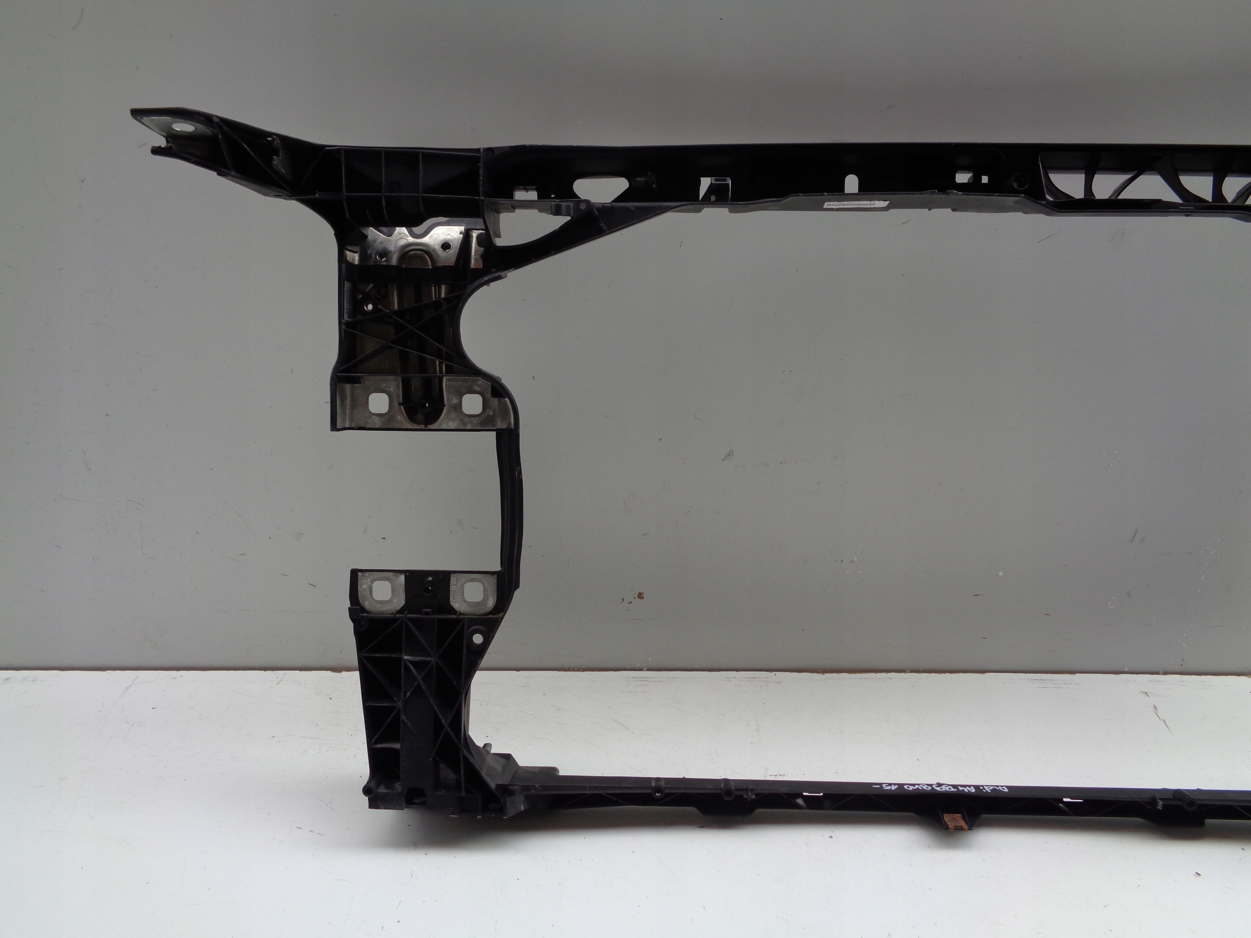 bar, wall front AUDI A4 B9 8W 8W0 15