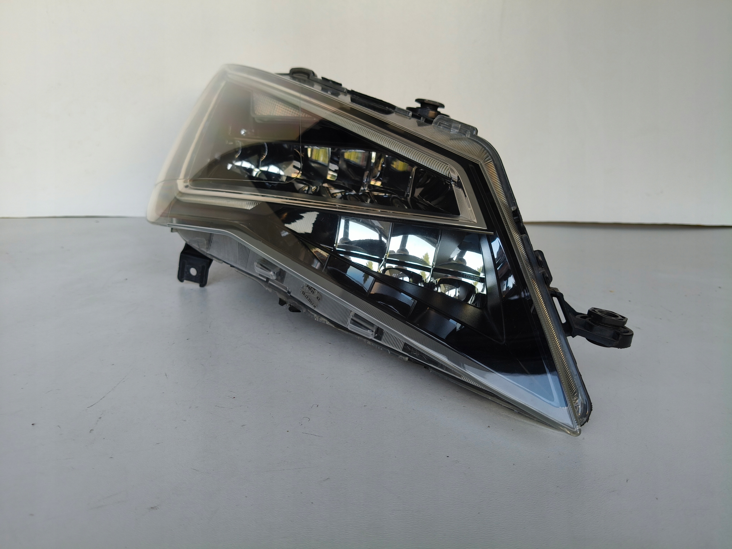 light right REFLEKTOR SEAT LEON III 3 5F 5F0 13-17 FULL LED