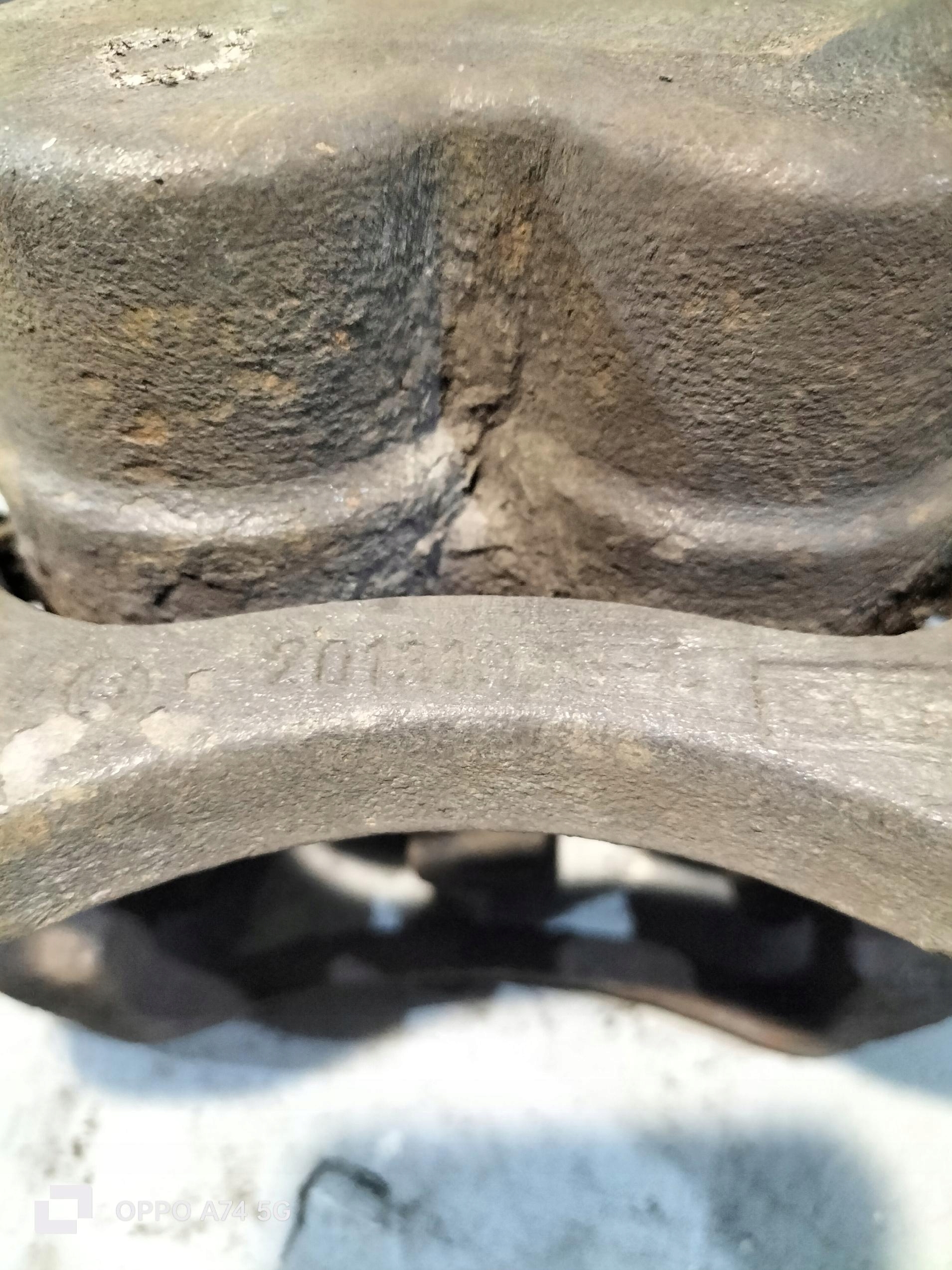 caliper right front NISSAN INTERSTAR 2.5 DCI 2008R BOSCH
