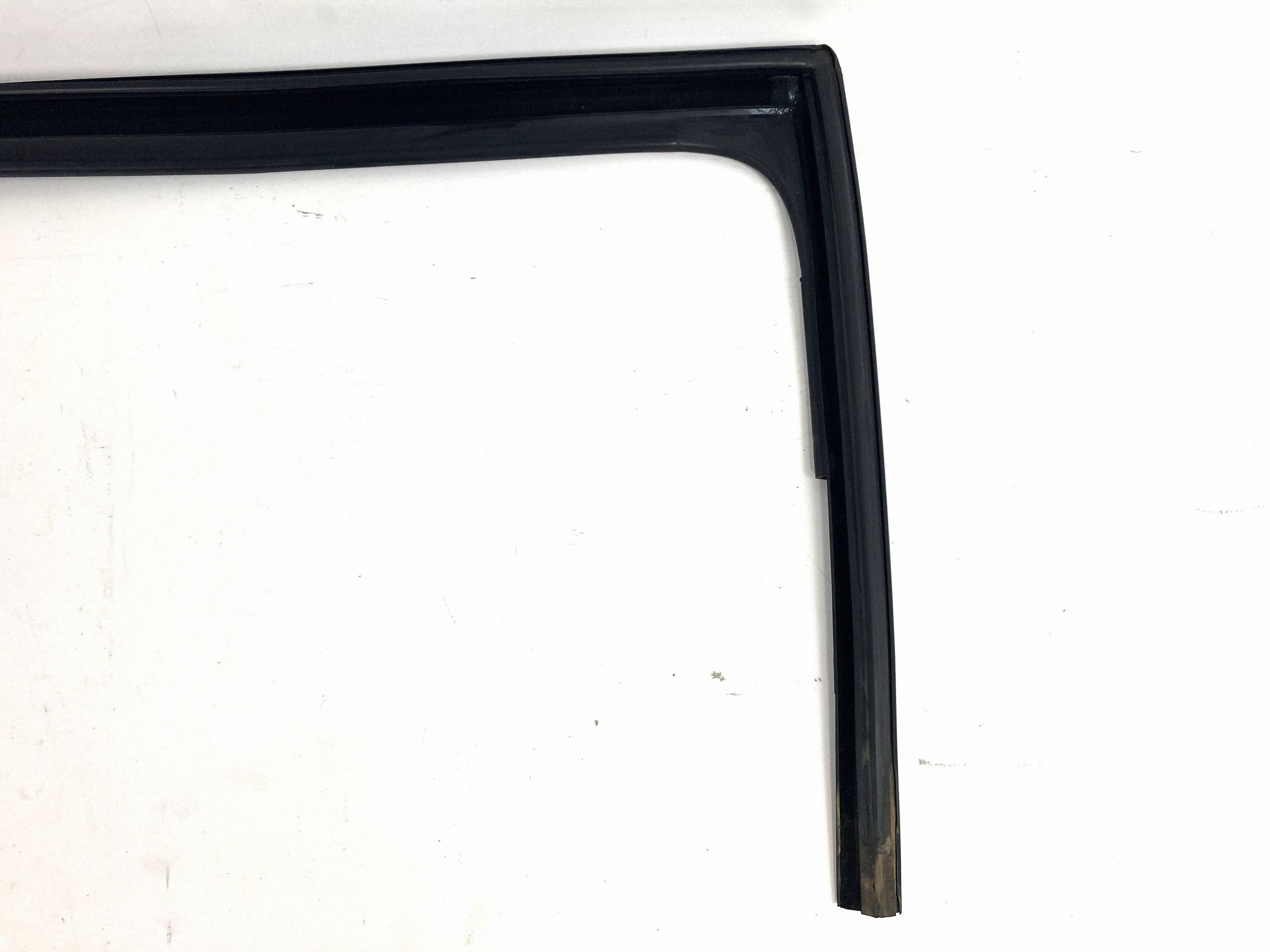 Chrysler Pacifica 2017-25 gasket windows left rear part