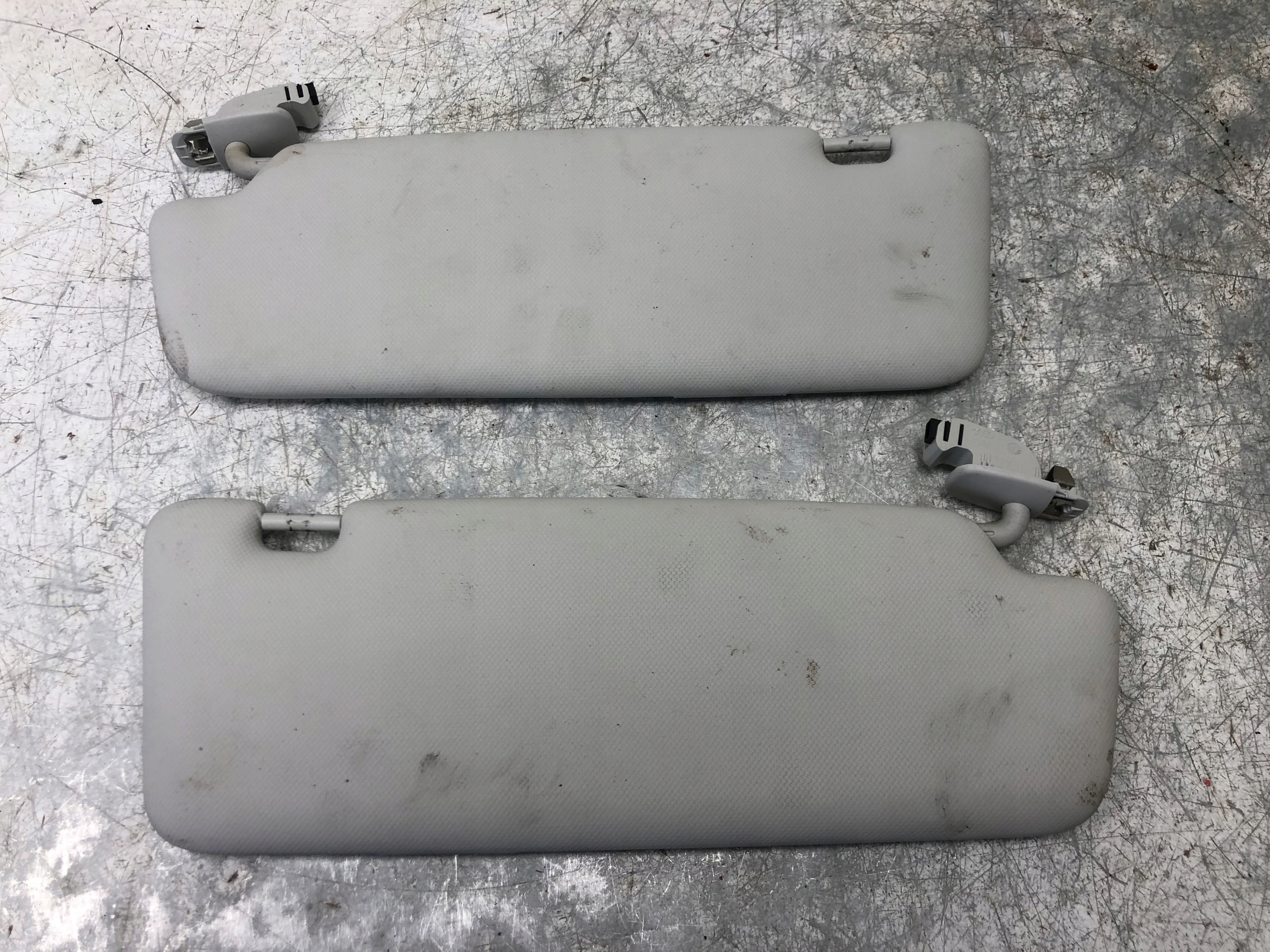 visor visor AUDI A4 B8 8K0857551 8K0857552