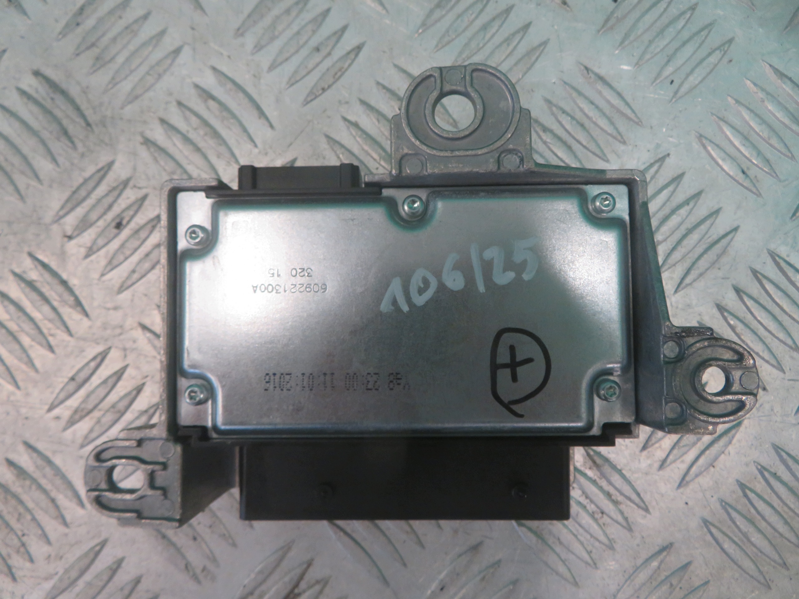modul SENSOR airbag RENAULT MASTER OPEL MOVANO 16R 8201448823