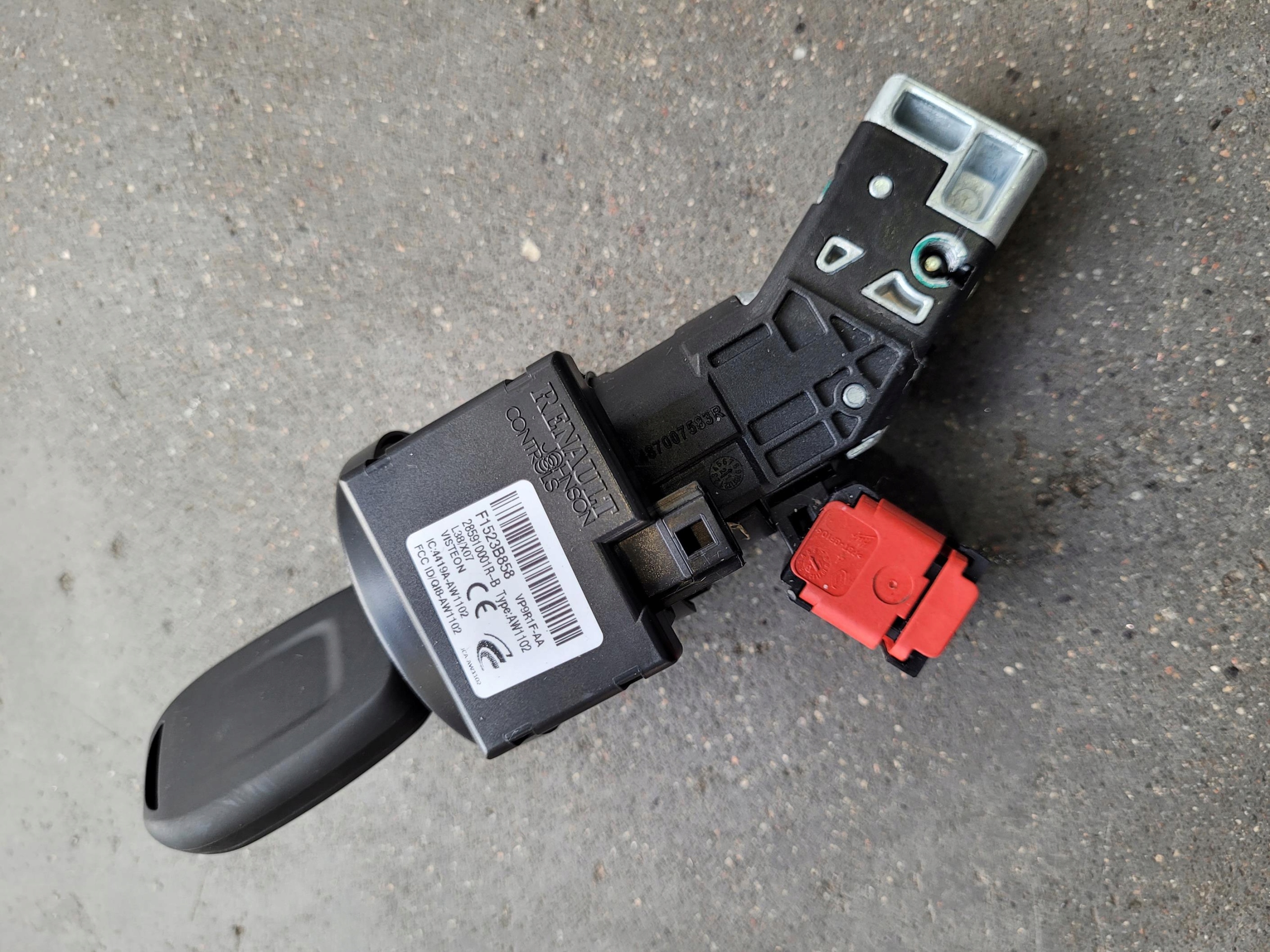 ignition key 285910001R DACIA SPRING