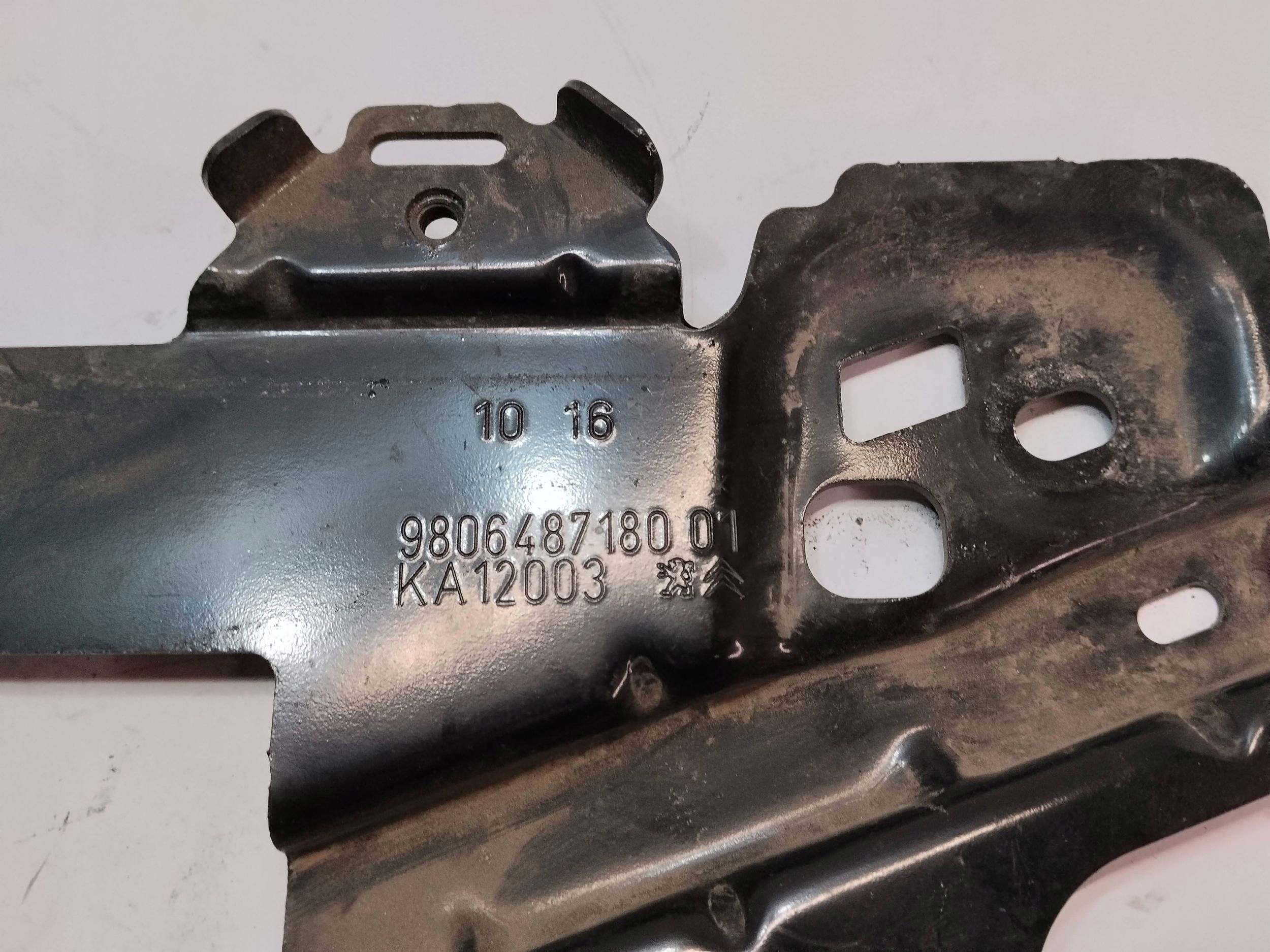 držač akumulatora Peugeot 9806487180