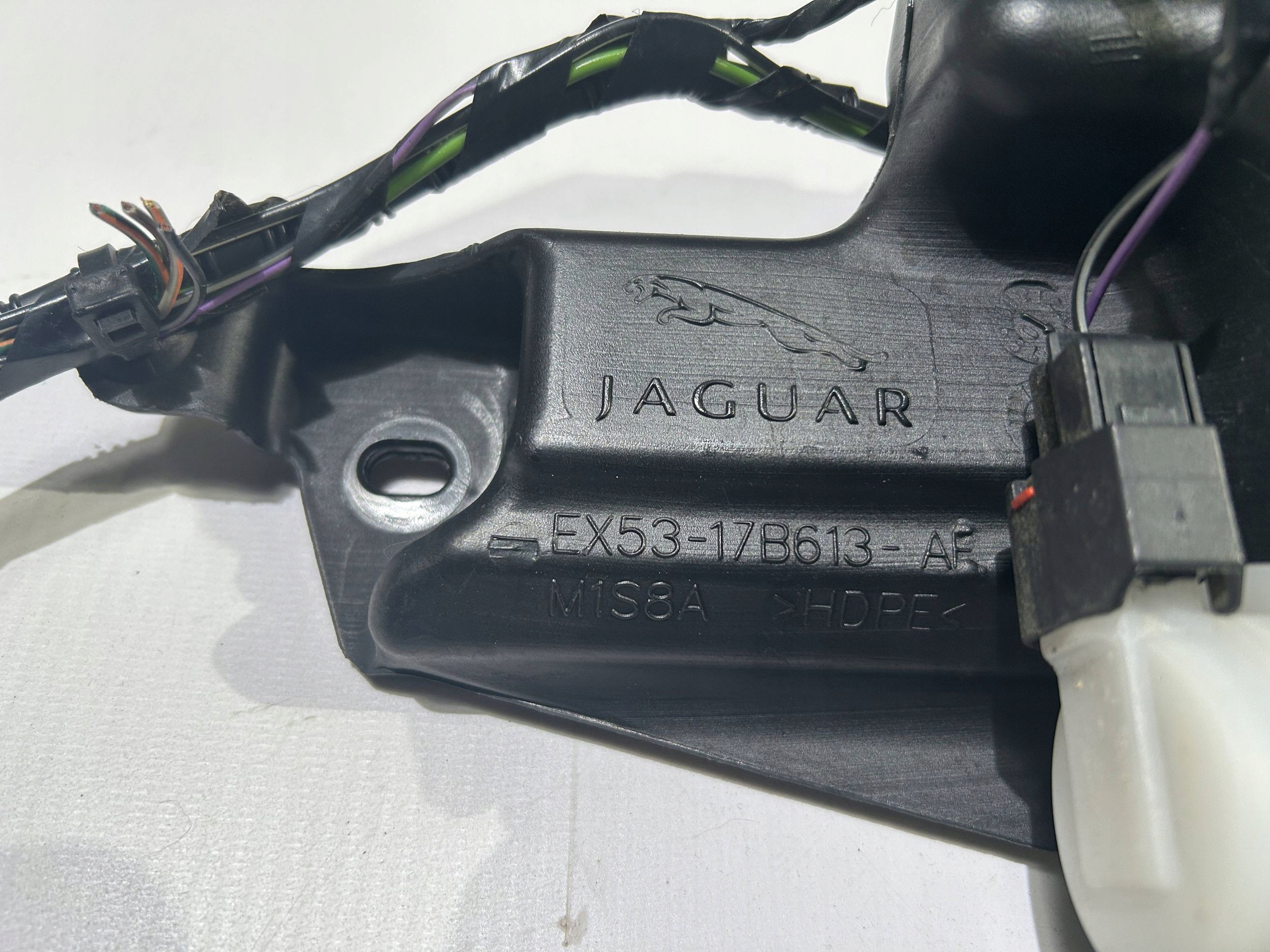 serbatoio LIQUIDO LAVAFARI Pompa Jaguar F-Type x152 2013r