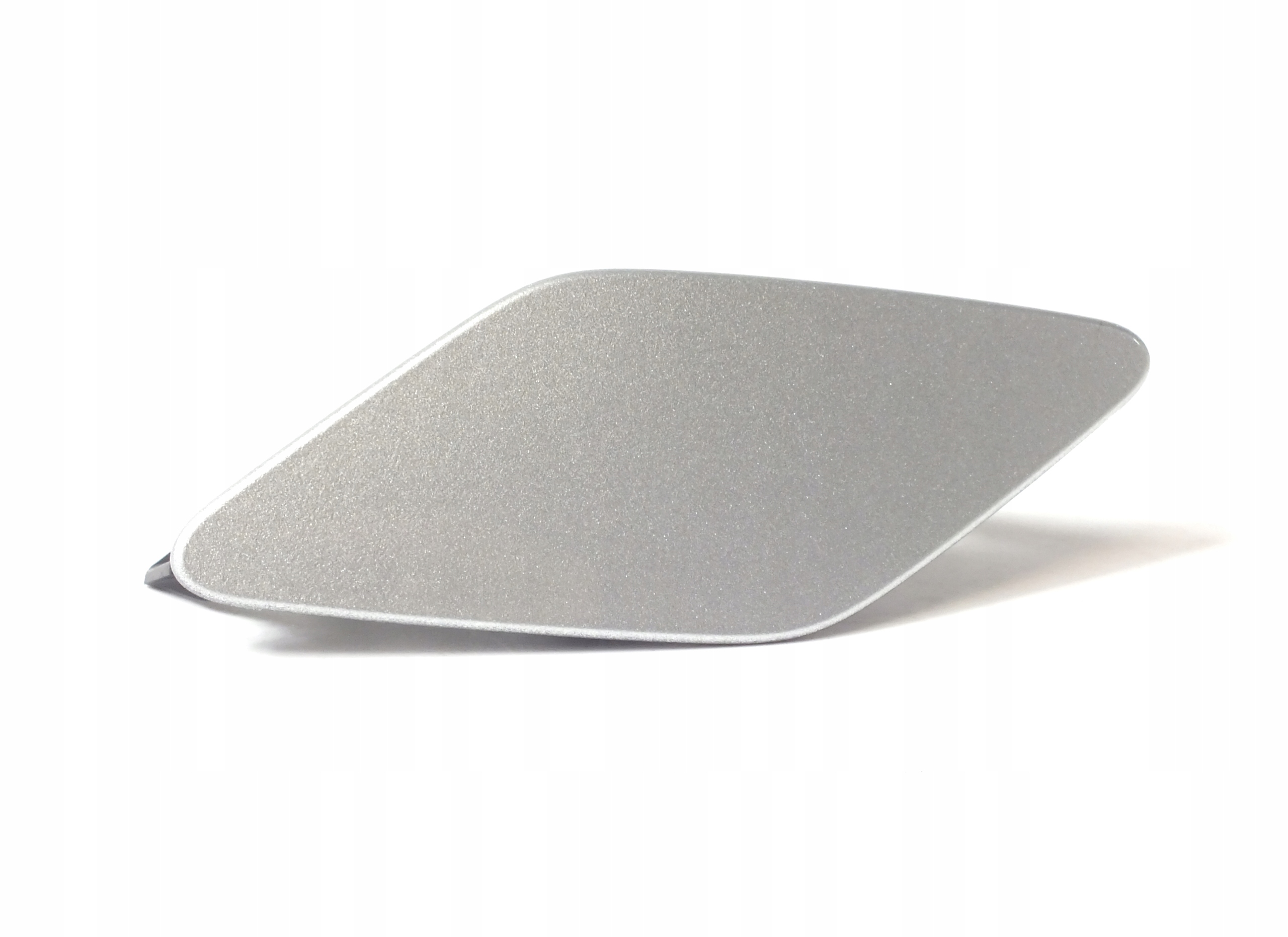 3G0807937 - Крышка омывателя VW Passat B8 левая A7W лак