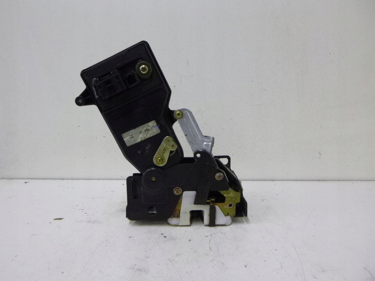 lock door front right Mazda 6 GG 2002r.