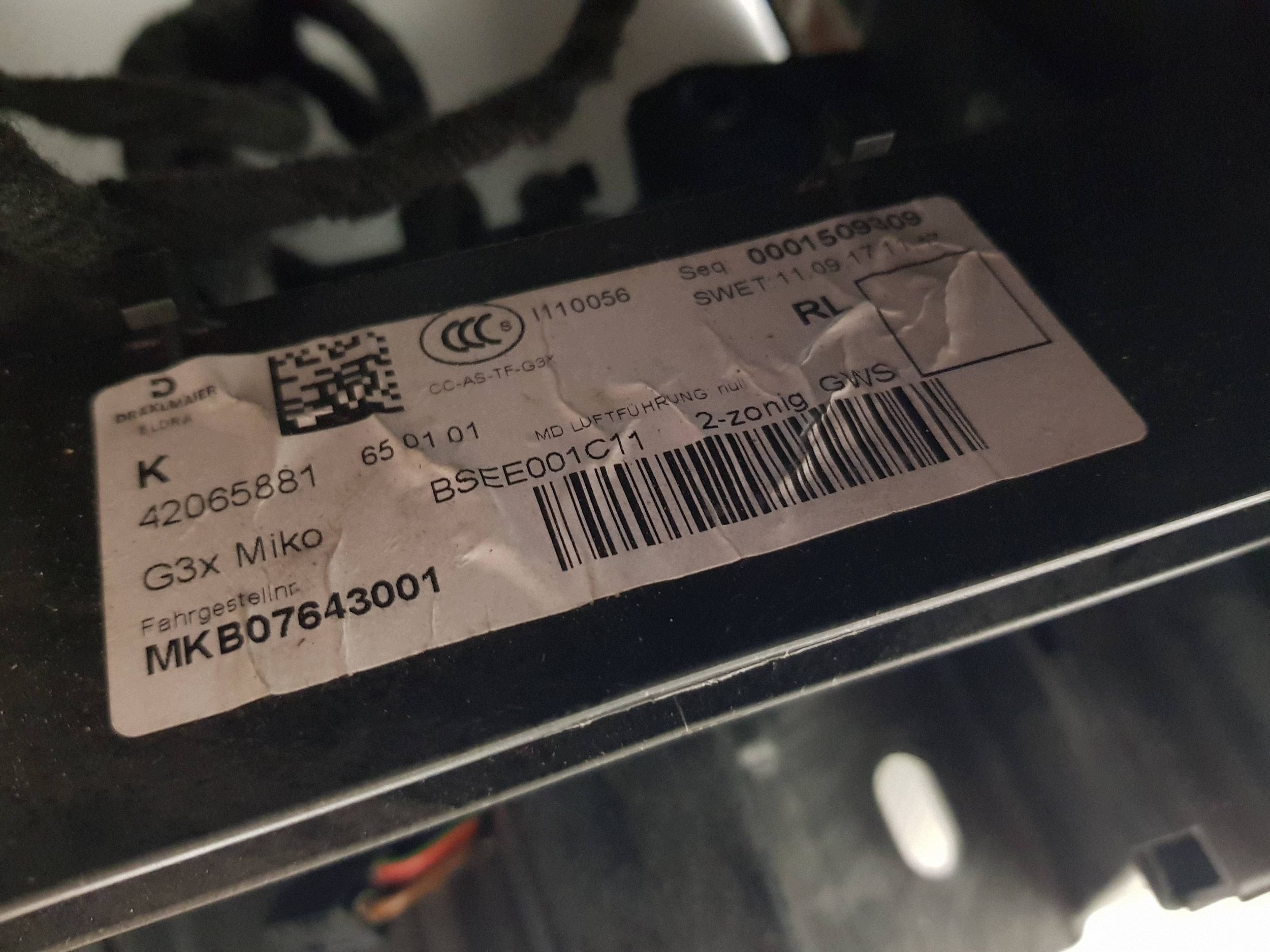 7643001TUNEL bracciolo BMW G30 ANGLIK G31