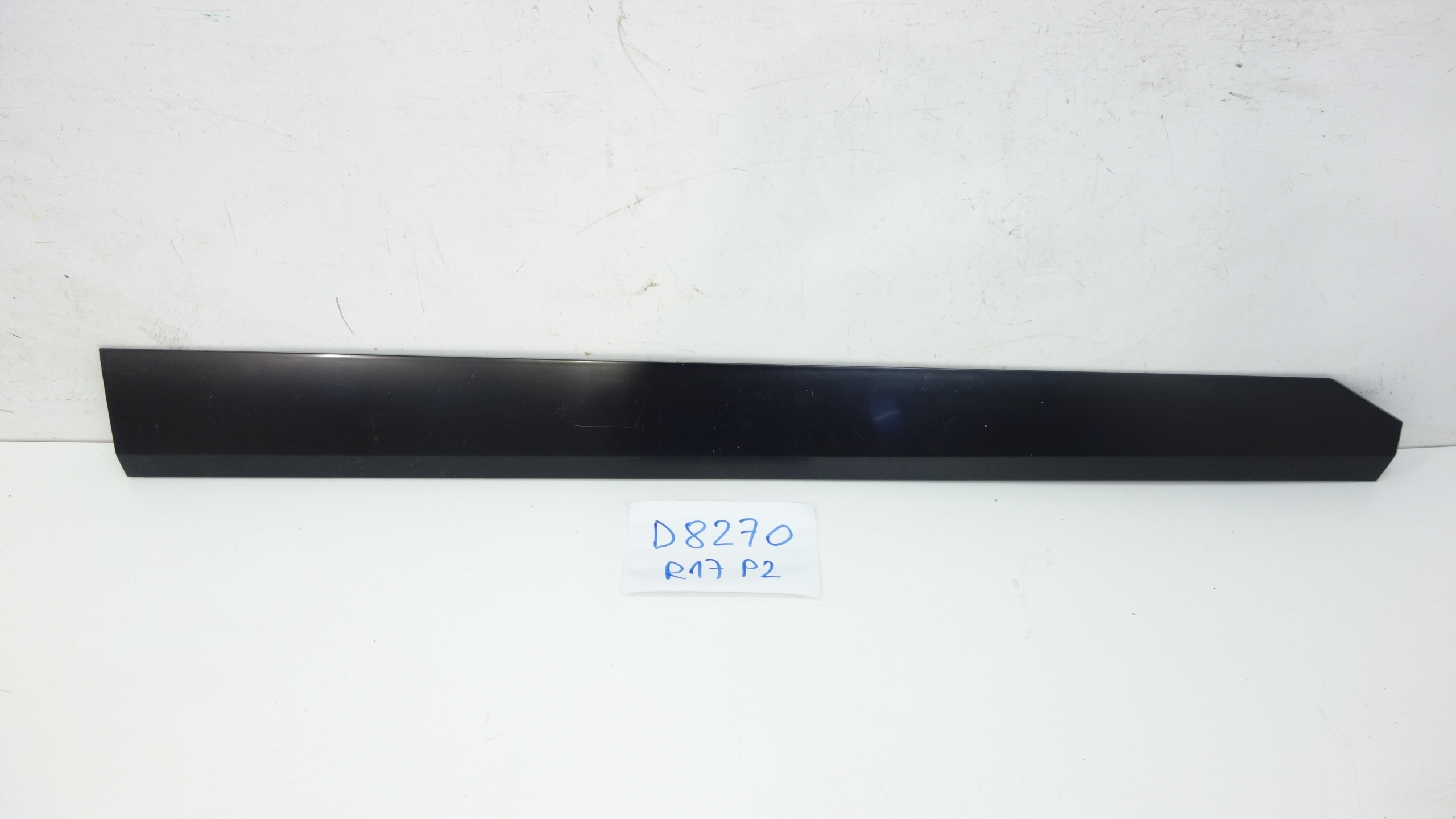 moulding door right front HYUNDAI KONA II EV 23- 87726-HF010