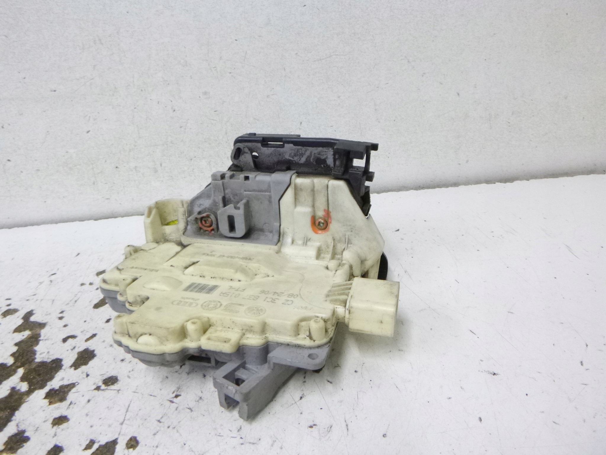 lock door left front VW Passat B6 2005-2010 3C1837015A 9 PIN
