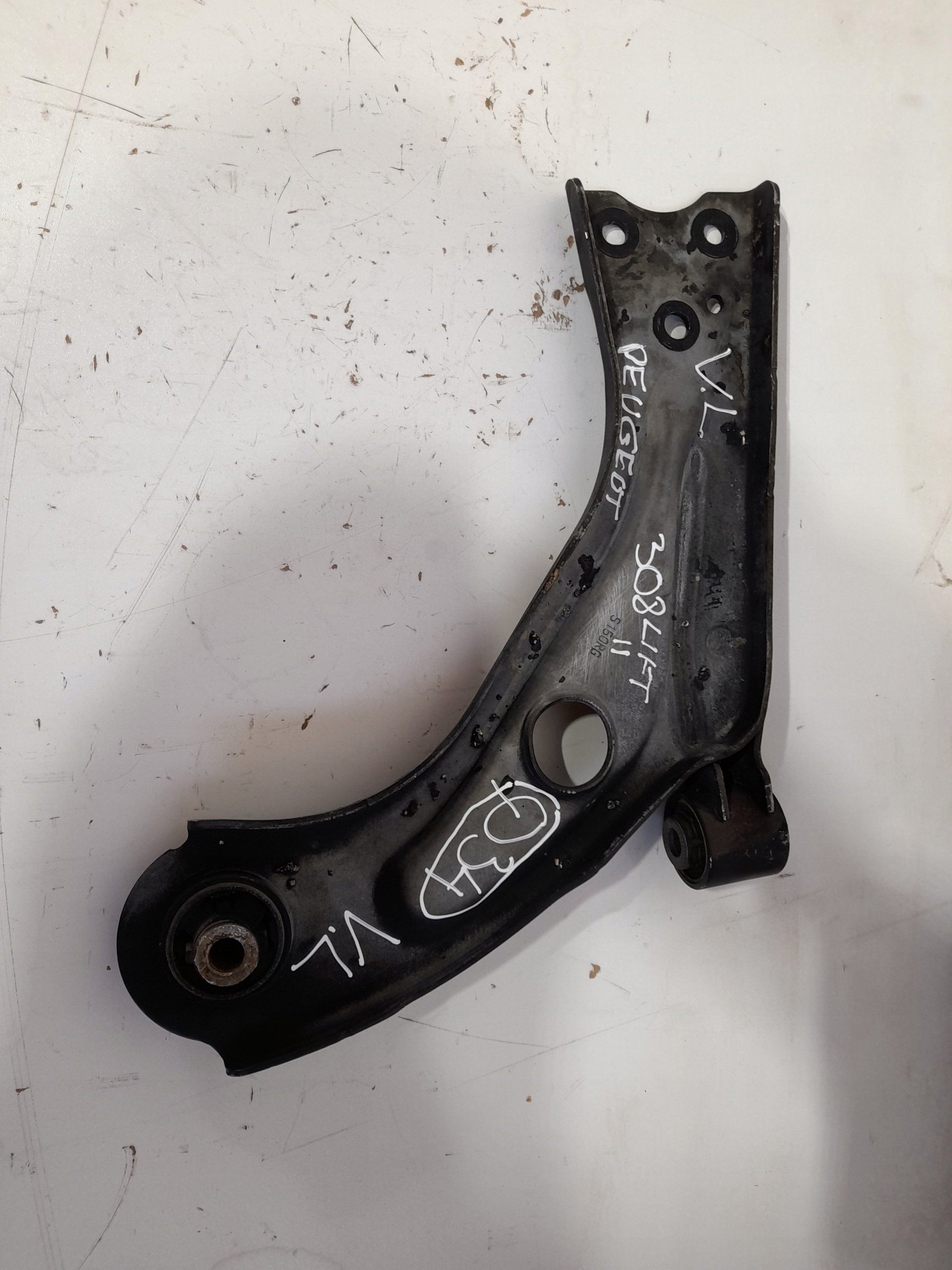 PEUGEOT 308 II arm front left S150RG (Q34)