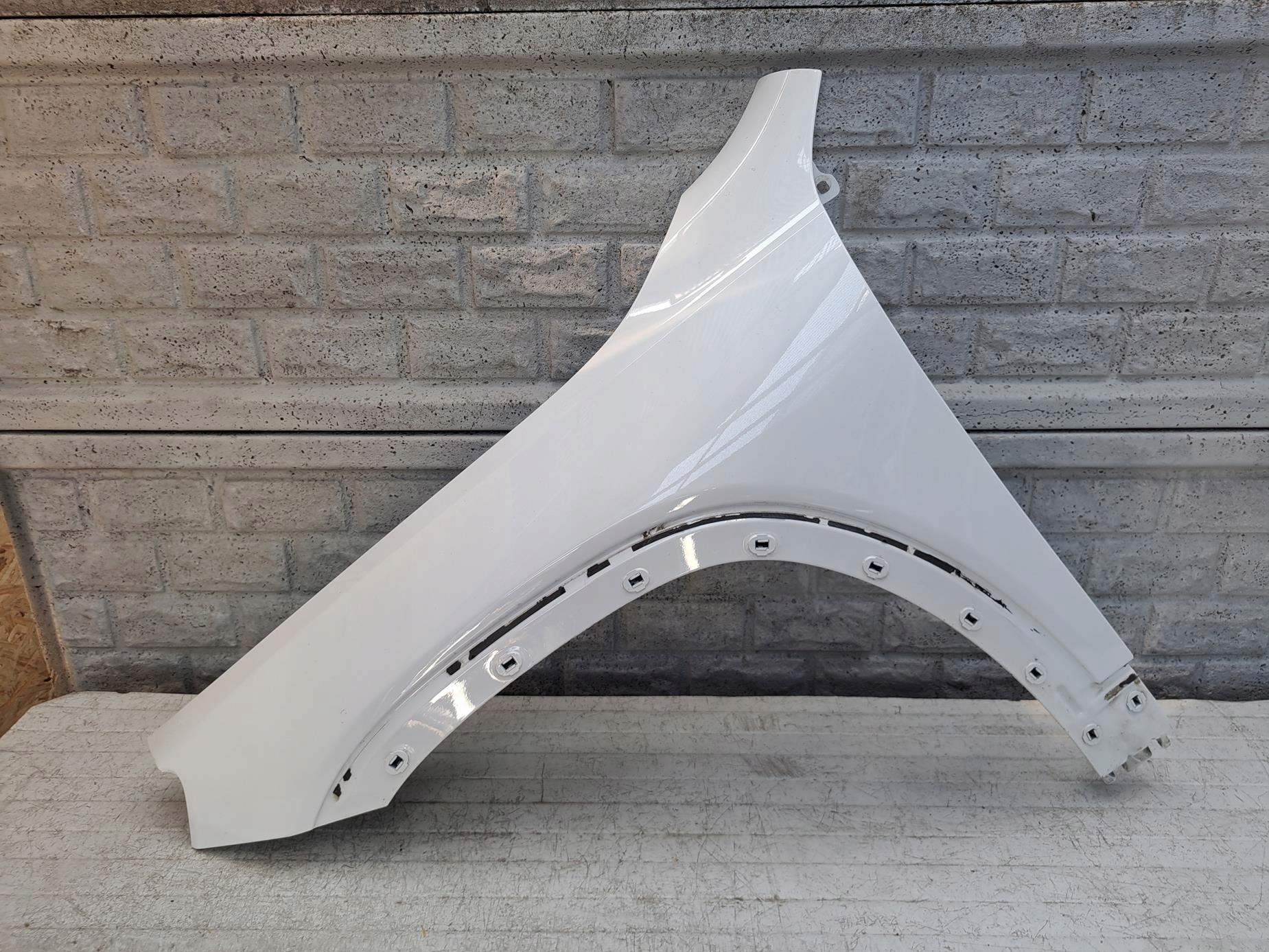 MERCEDES GLB 247 X247 BŁOTNIK LEWY PRZEDNI ORYGINAŁ