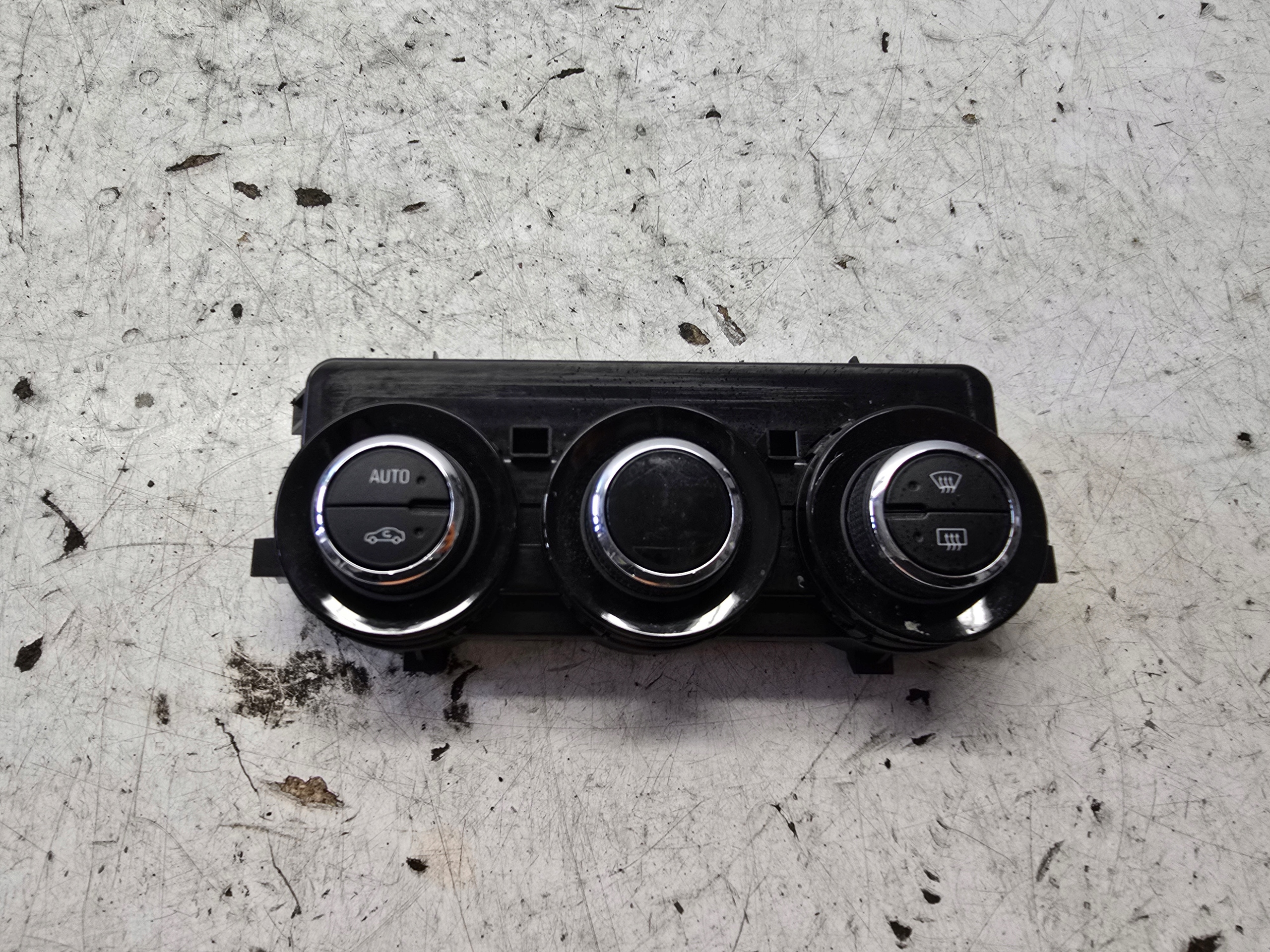 OPEL CORSA E ADAM Unite commande clima CLIMATRONIC 13468064