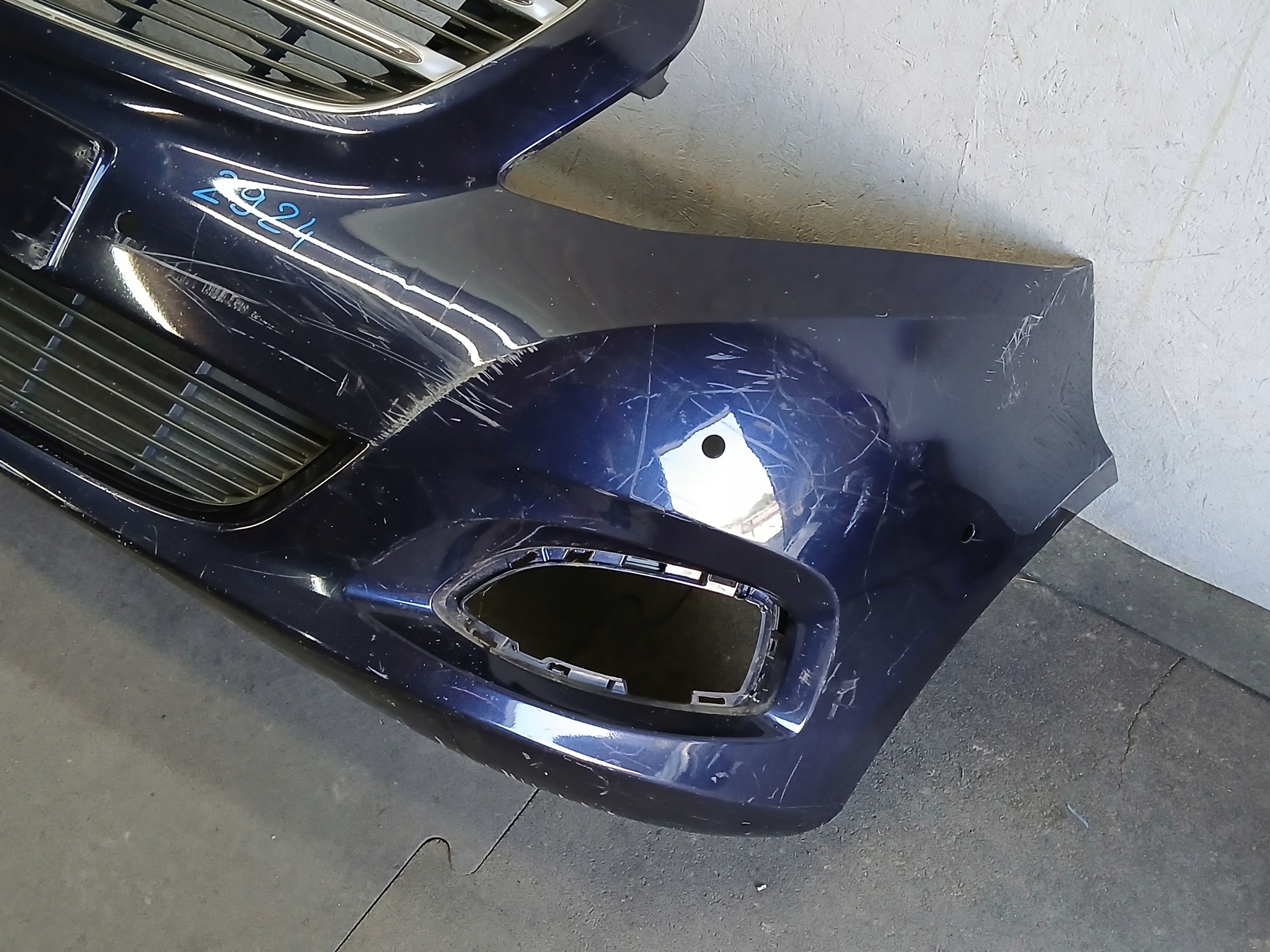 bumper front MERCEDES V KLASA W447