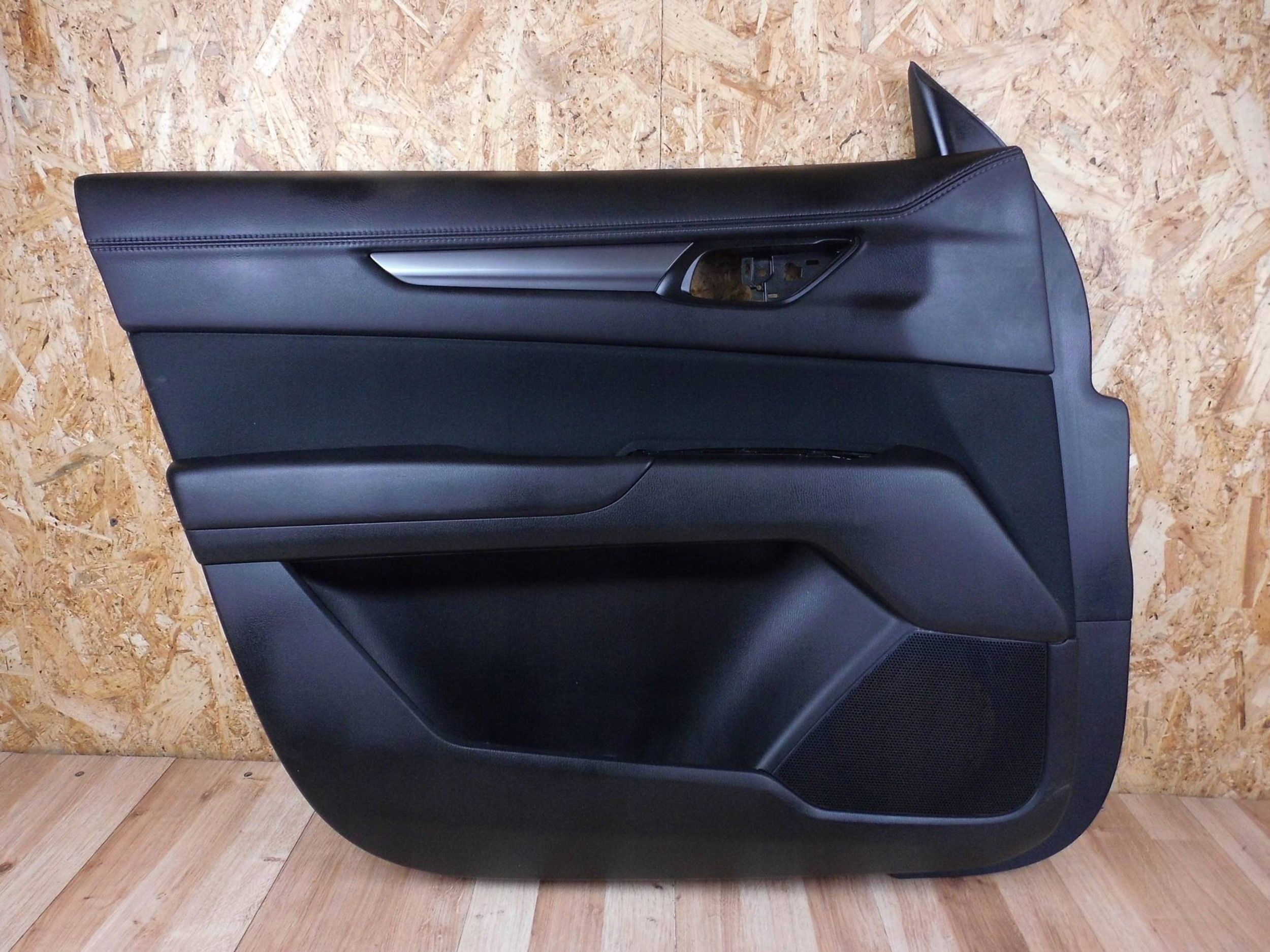 Mazda CX-5 II KF 2017+ side upholstery door left front front KB8C6846X