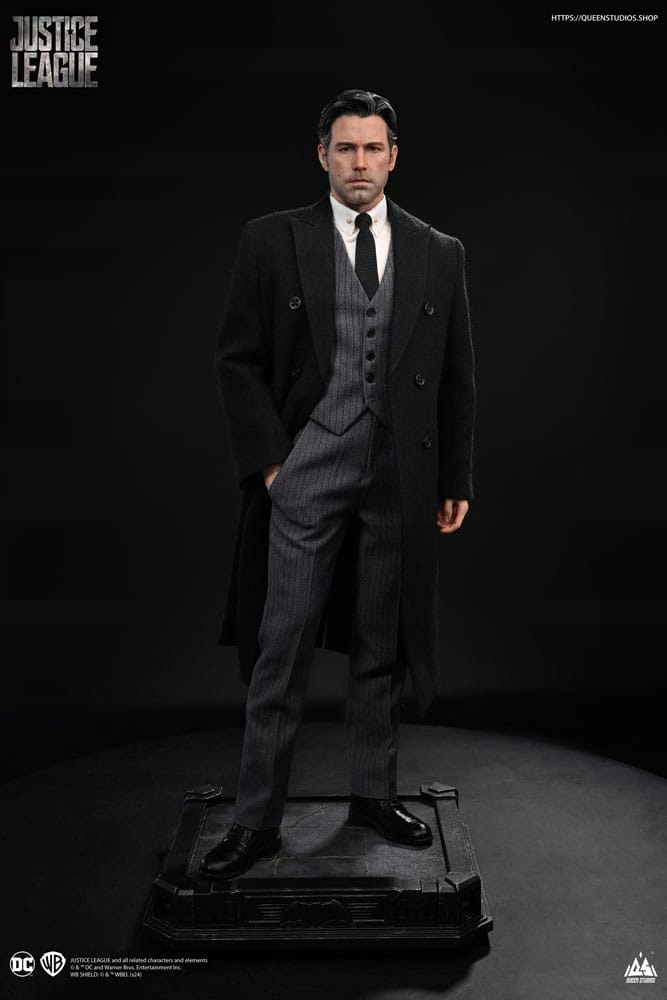 Figurka ze série „Liga spravedlnosti“ 1/4: Bruce Wayne (Ben Affleck) 51 cm