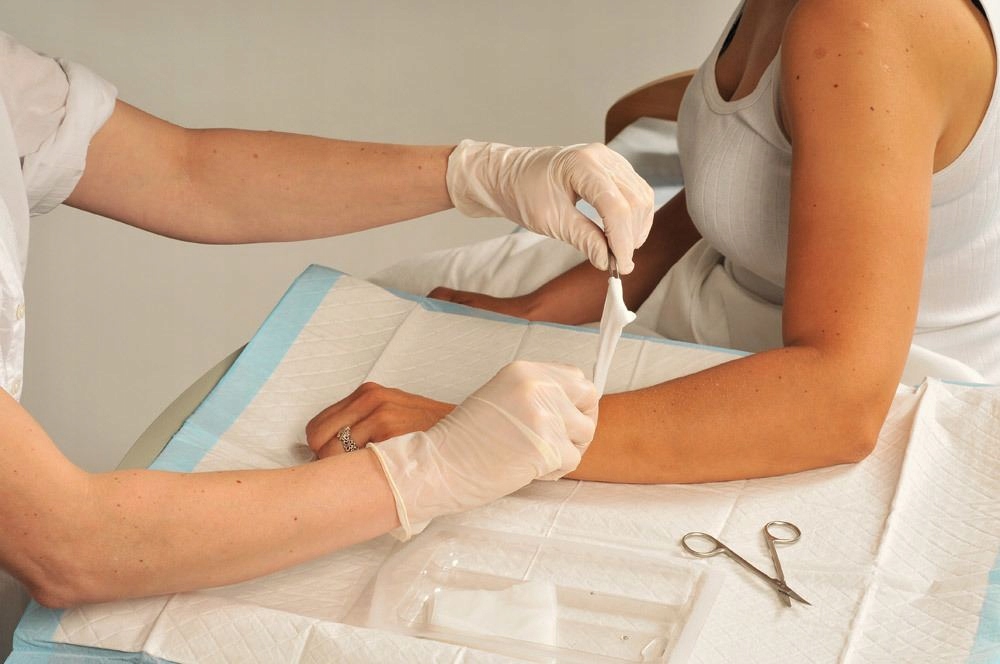 PODKŁAD JEDNORAZOWY 40x60 NA PRZEWIJAK 25SZT ABENA Długość 60 cm