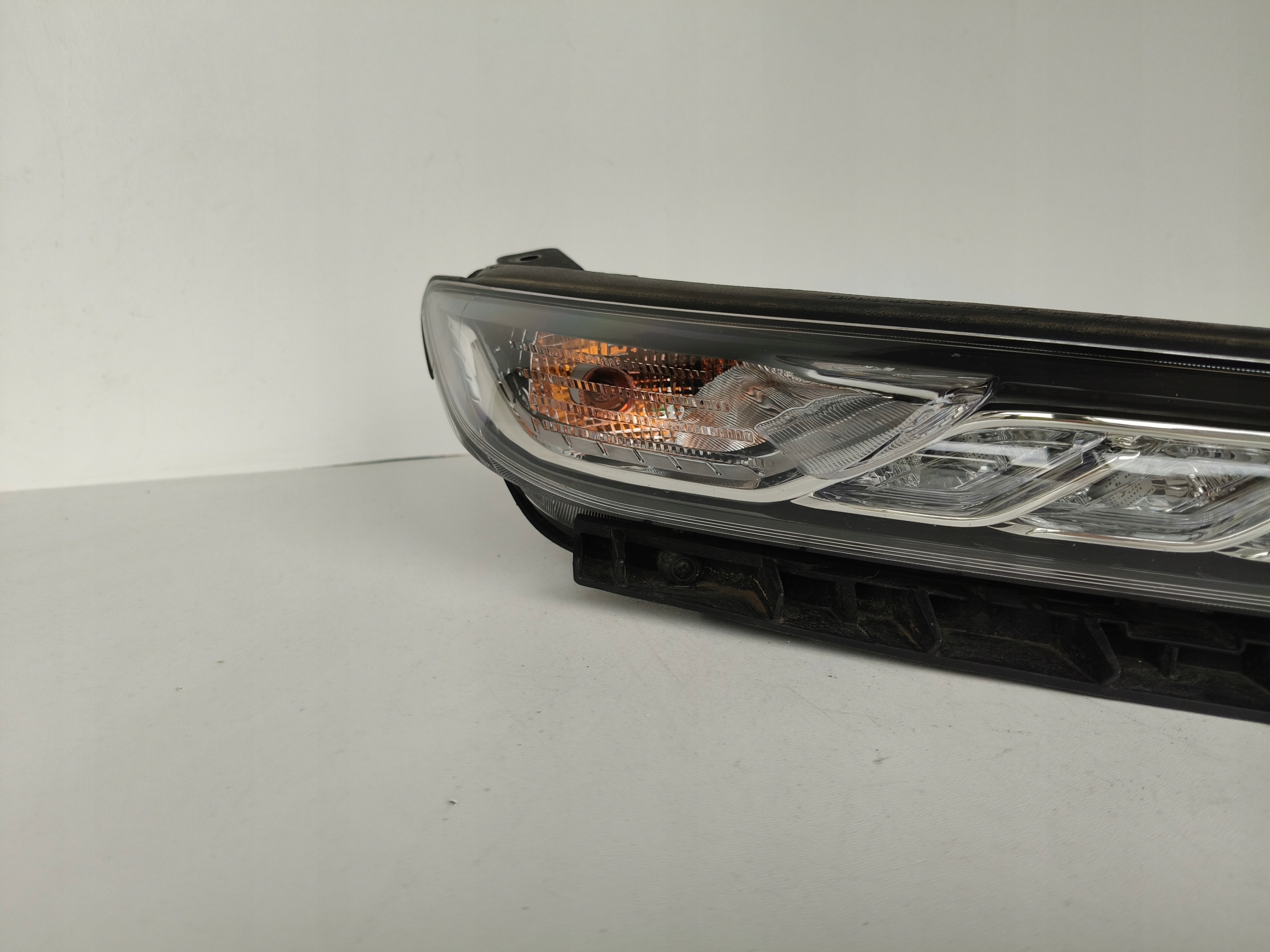 Nebelscheinwerfer rechts HYUNDAI KONA 17- LED
