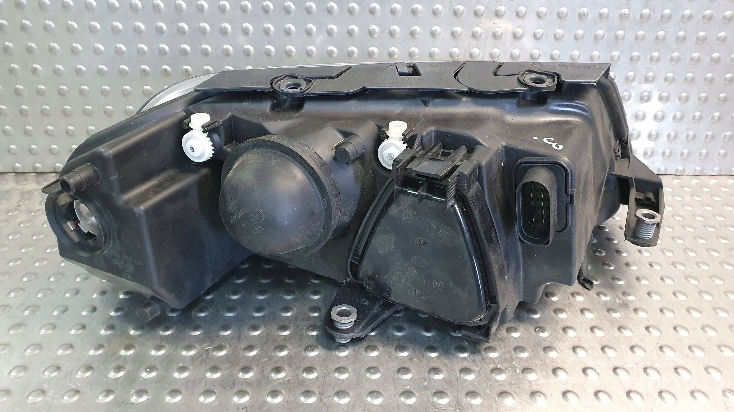 light front left VW PASSAT B5 LIFT 00- 3B0941015AR