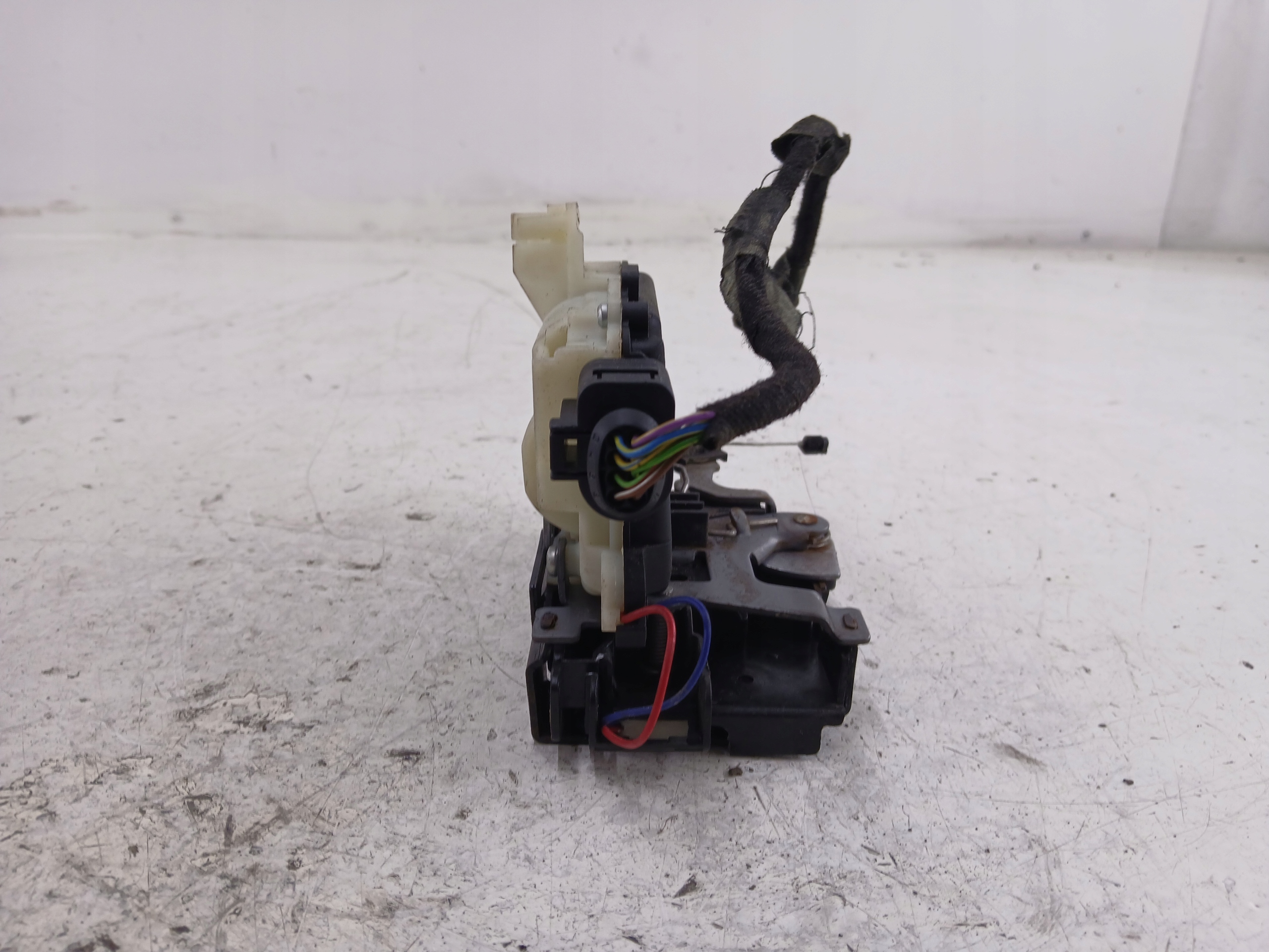 VW GOLF IV BORA lock door left front