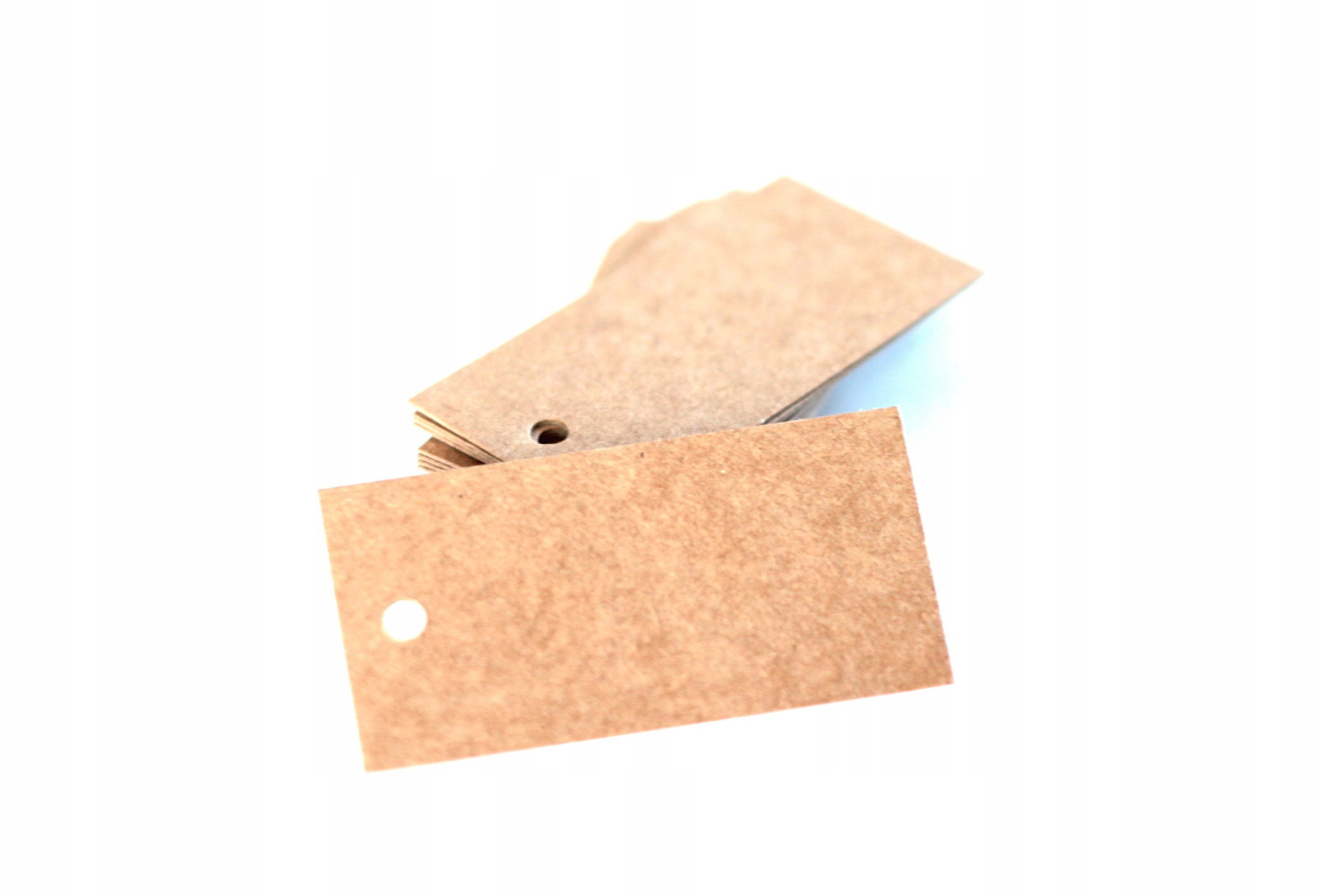 

Eko cenówki zawieszki z dziurką 3x6cm 1000 szt