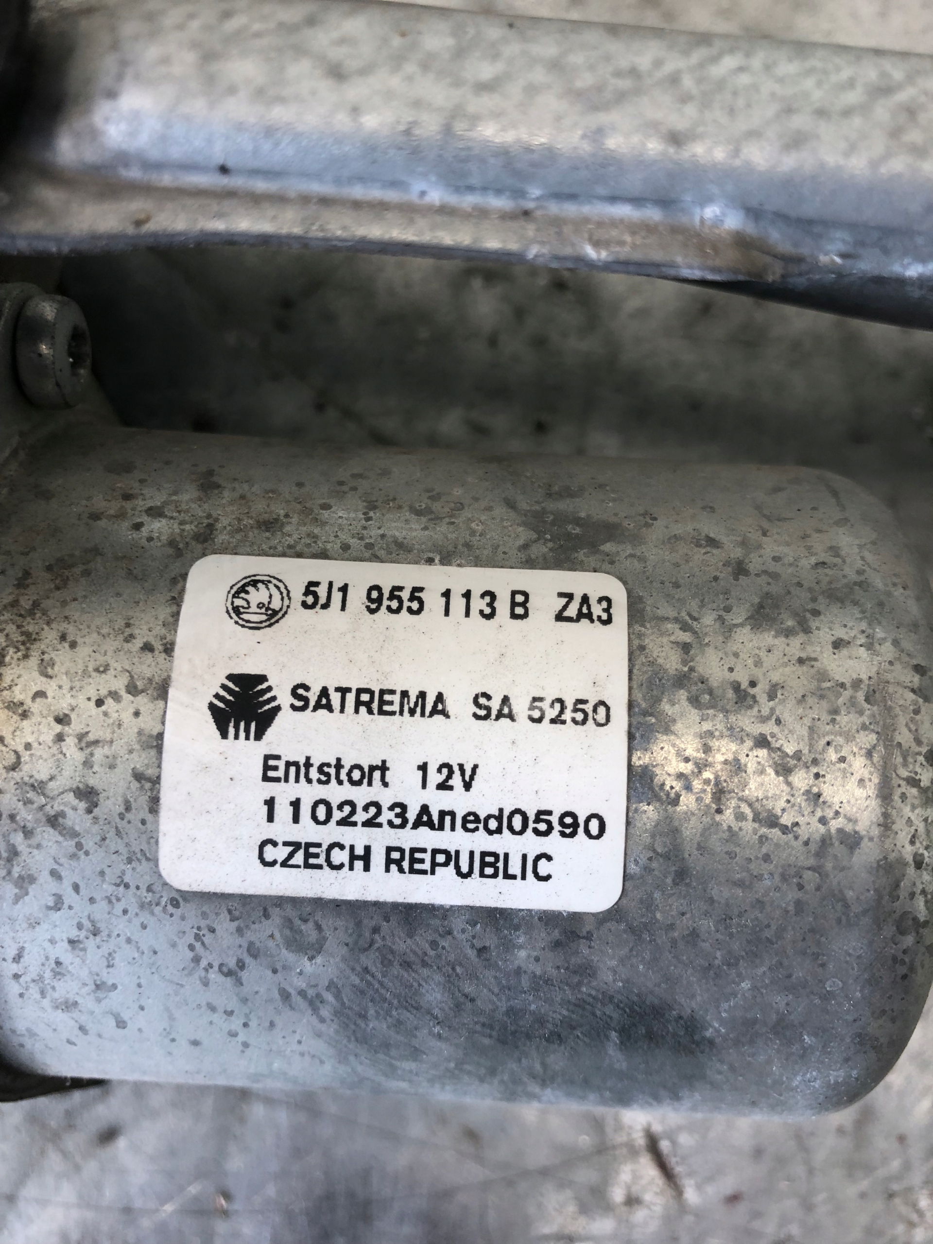 Wischergestänge SKODA FABIA II LIFT 5J1955113B