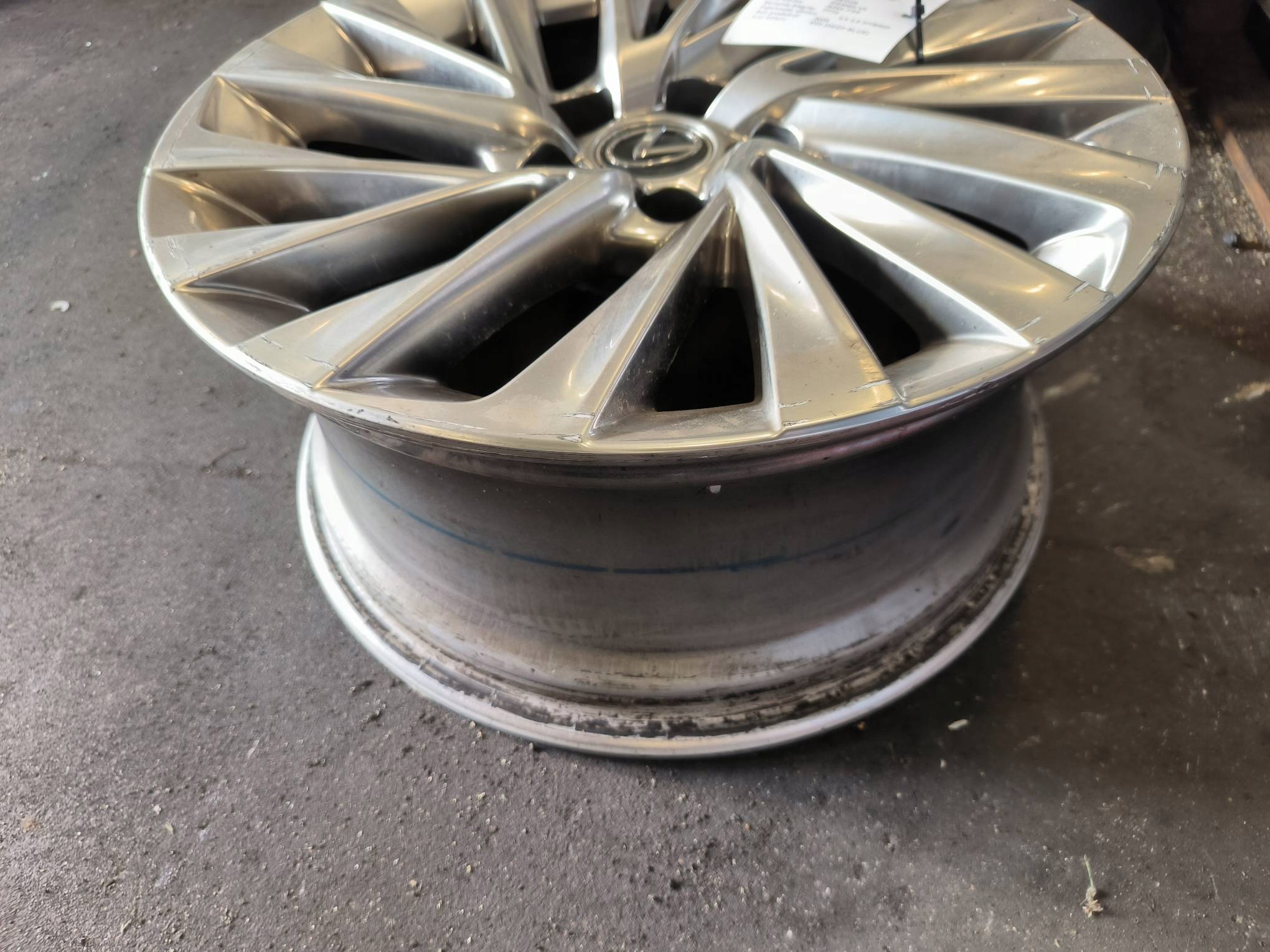 disk hliníkový 18'' 5X114.3 LEXUS ES300H VII