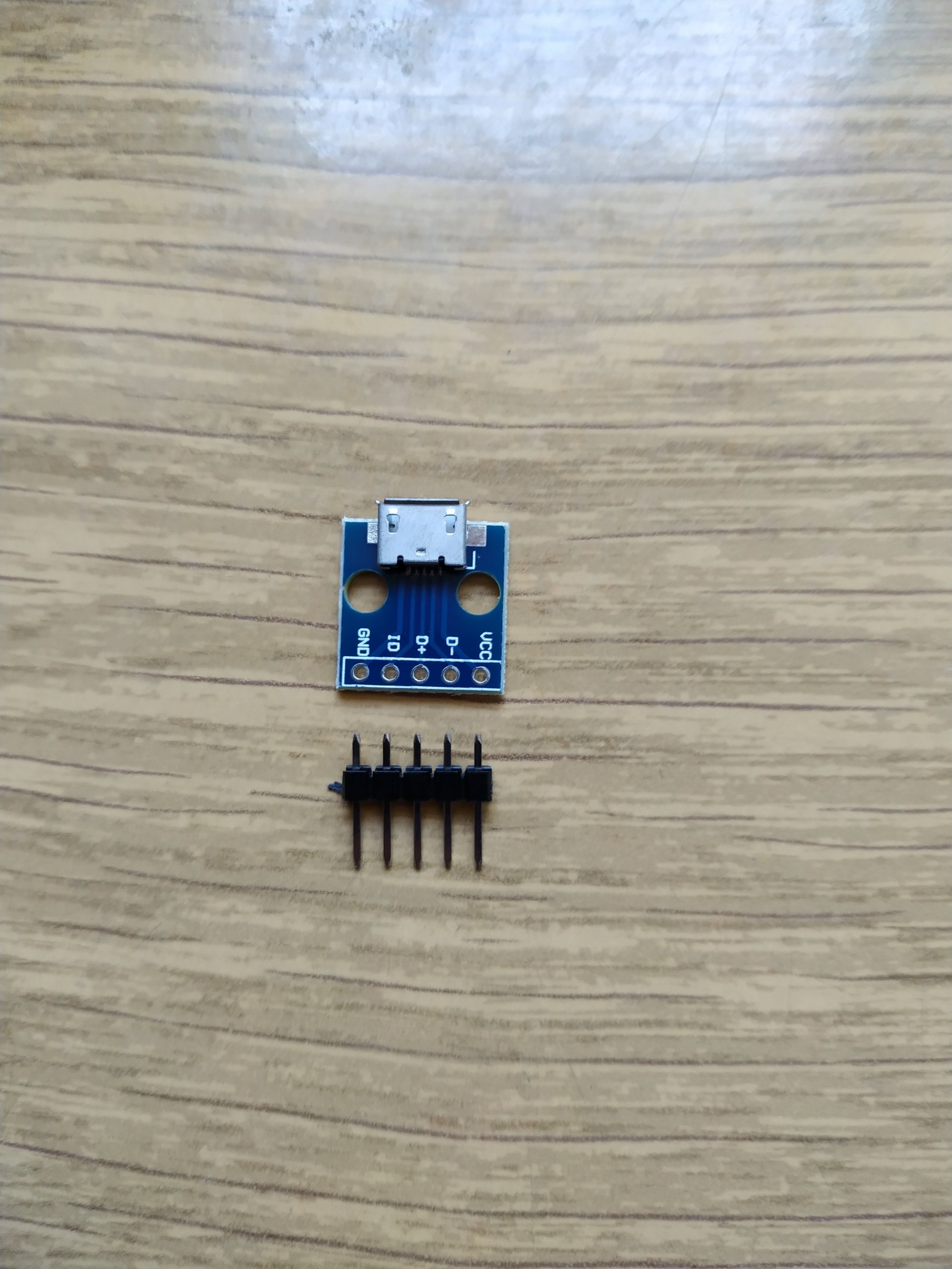 Adapter przejściówka Micro USB DIP 5 pin + goldpin Model MICRO USB do DIP