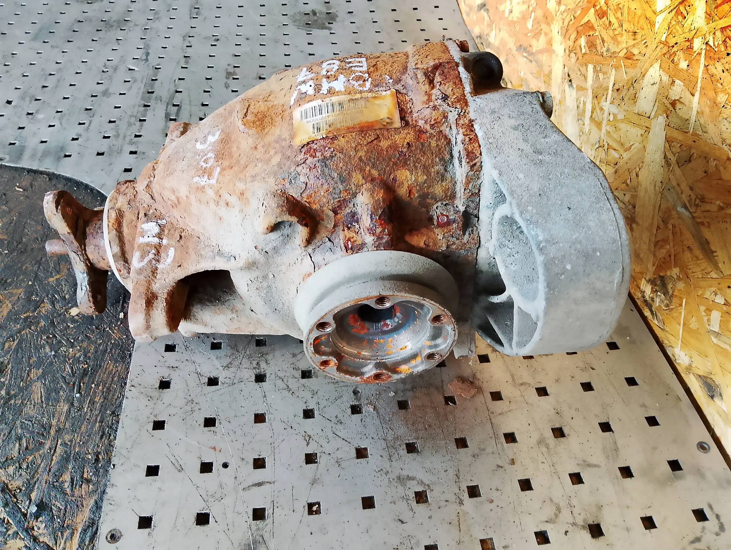 differential diff differential BMW E87 756616901 przeloze 3,07 Przeloze dyfra 3,07