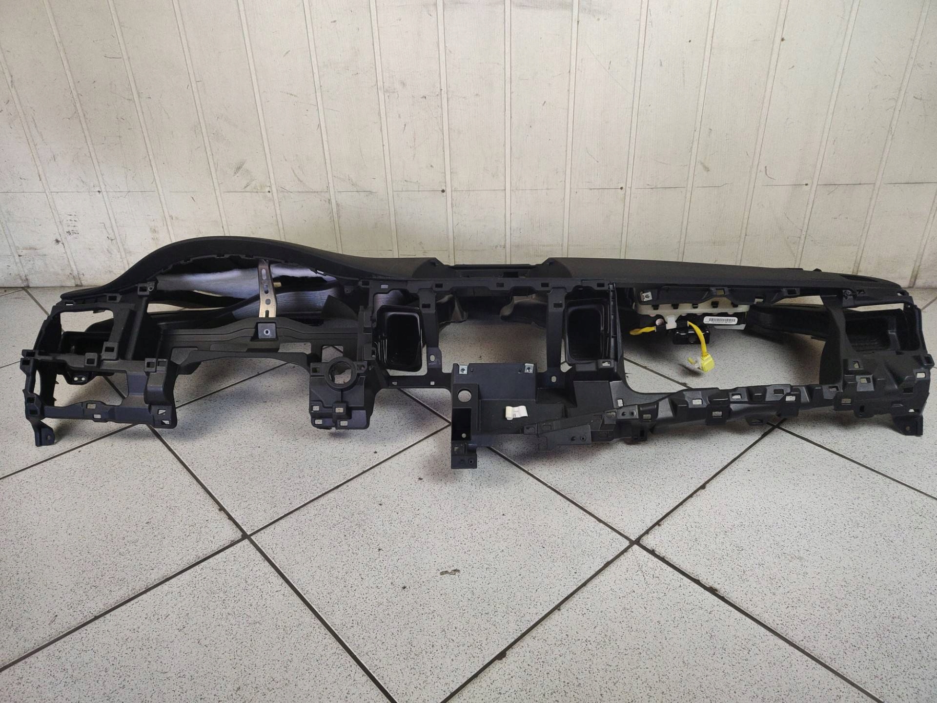 dashboard instrument panel console Toyota Sienna 3 XL30 2011 1007272406