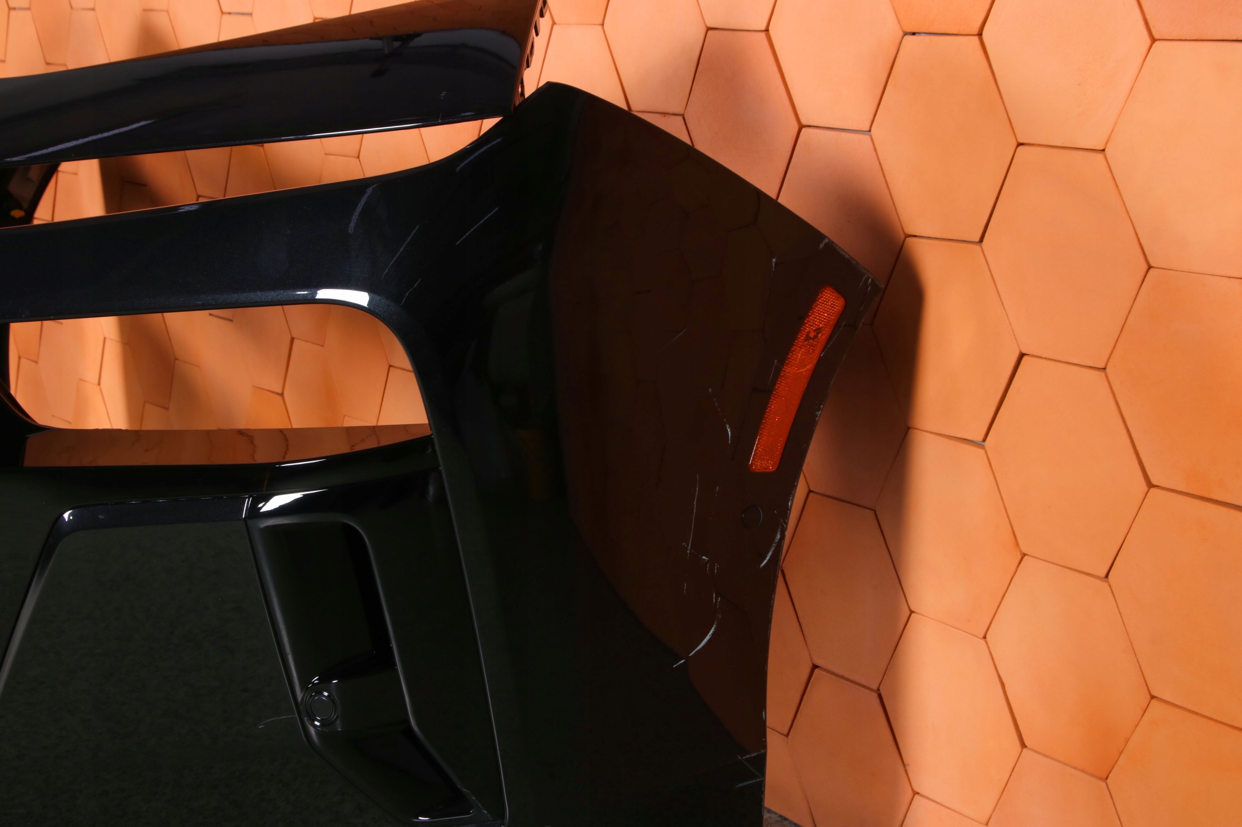 BMW 7 G70 i7 m-packet bumper front USA colour 475