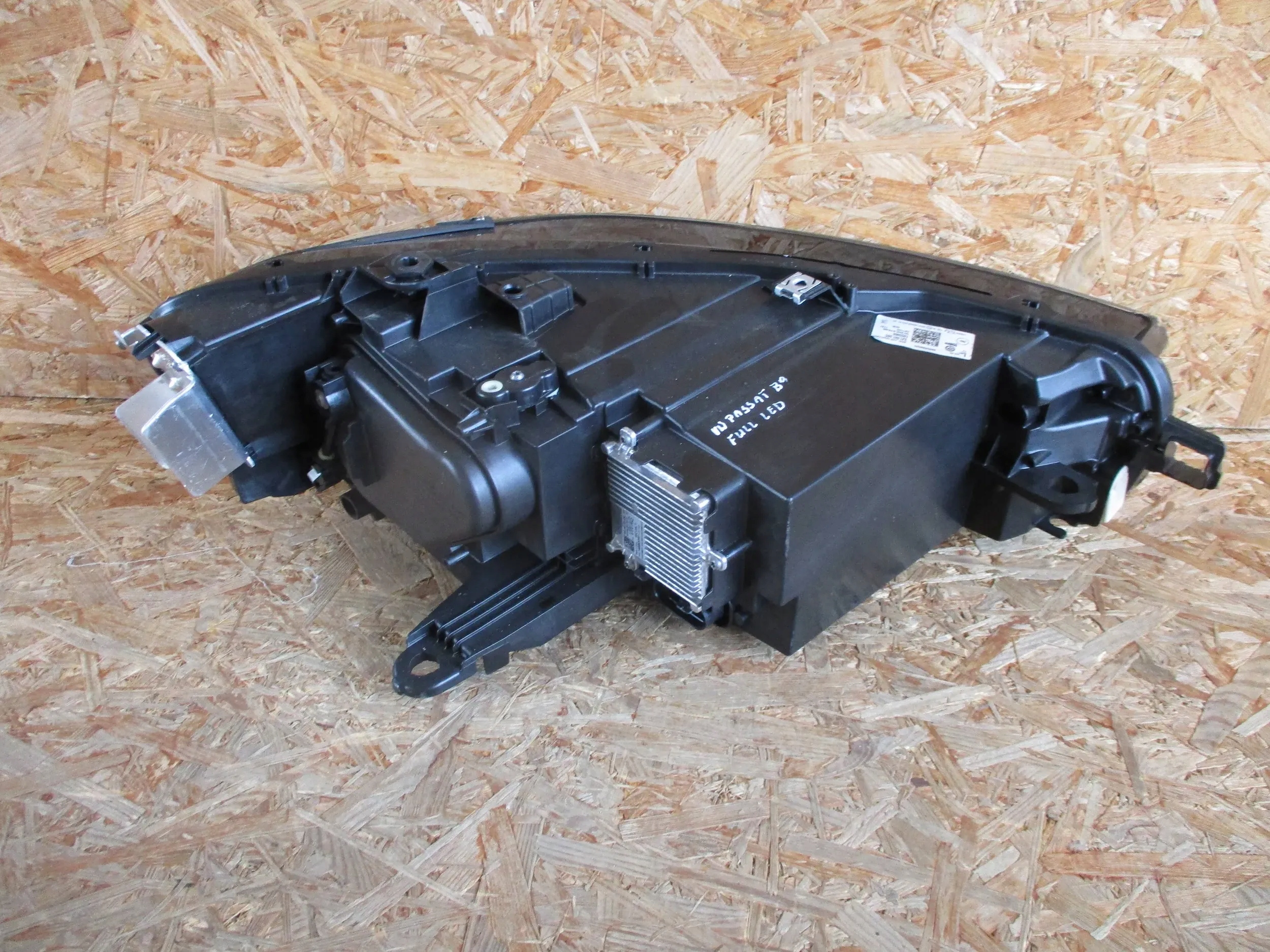 LAMPA PRZÓD PRZEDNIA LEWA VW PASSAT B9 FULL LED Typ samochodu Samochody osobowe