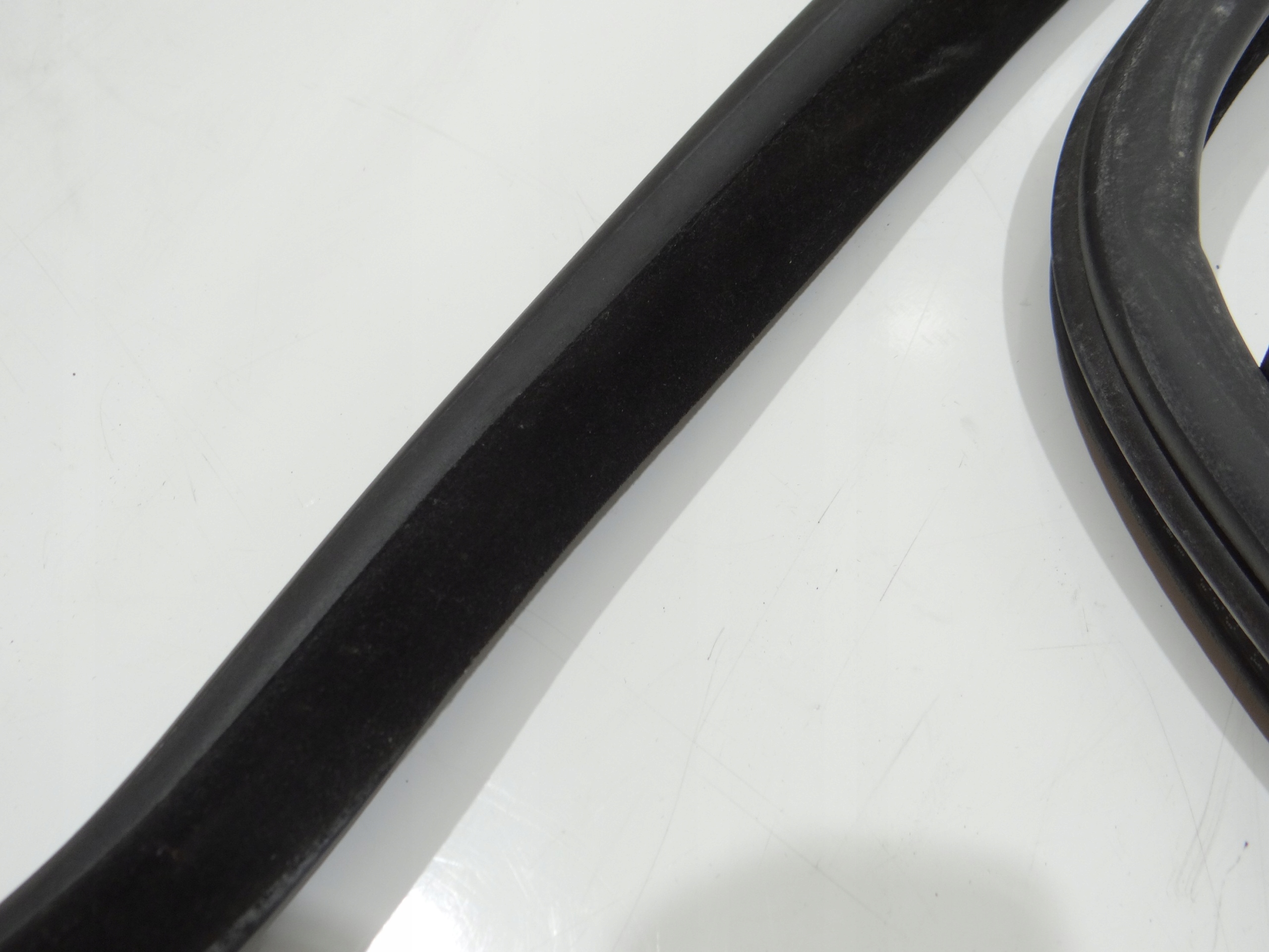 Dichtsatz Tür links heck BMW E61 7033776