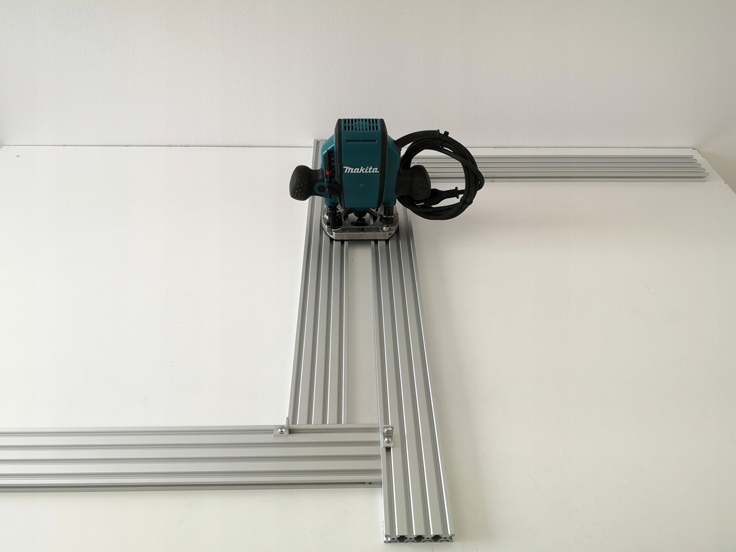 Uniwersalny Regulowany Szablon Do Frezowania 1400x1000mm Profile Alu. 2080