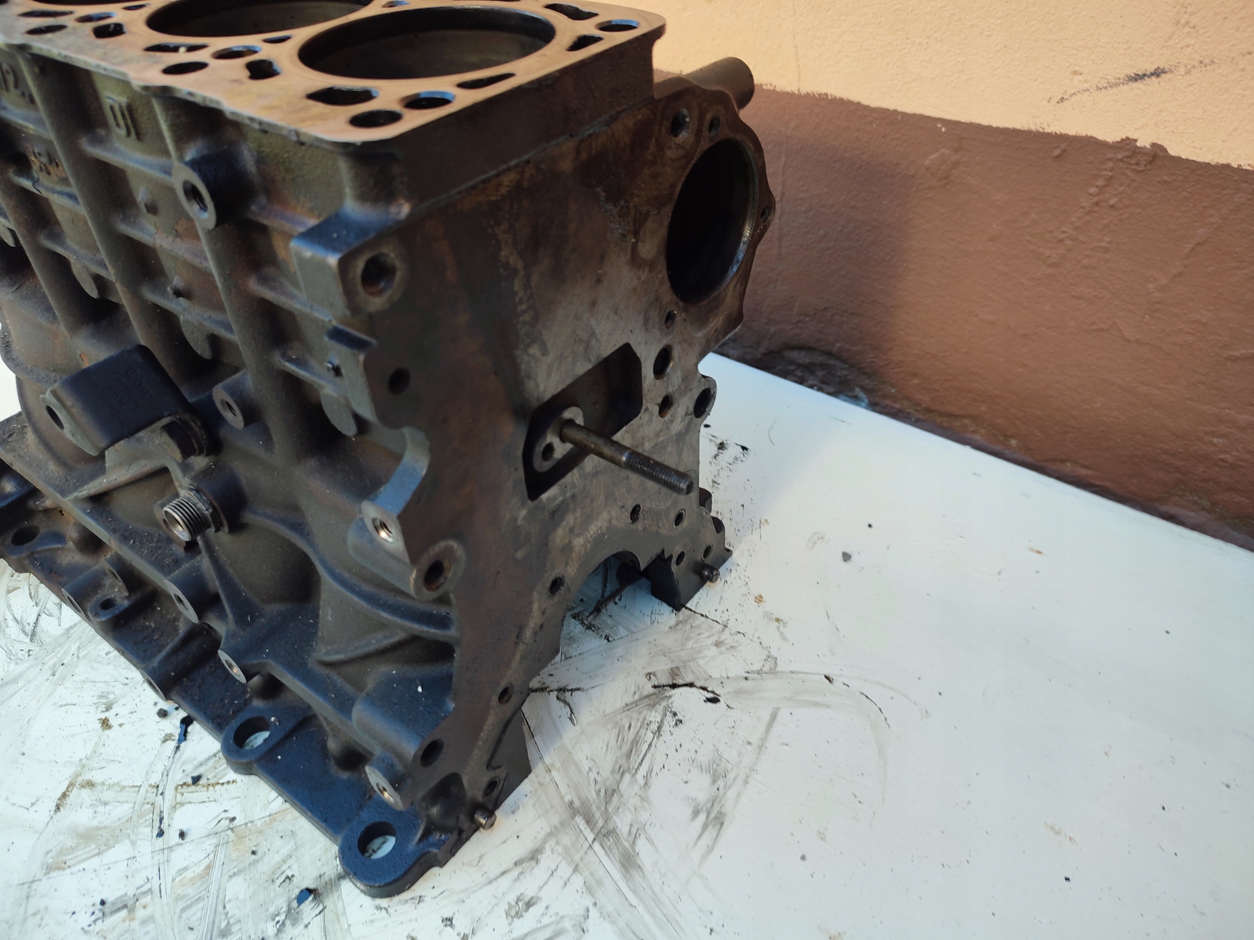 BLOK MOTORE AUDI 2.0 TDI 038021BP