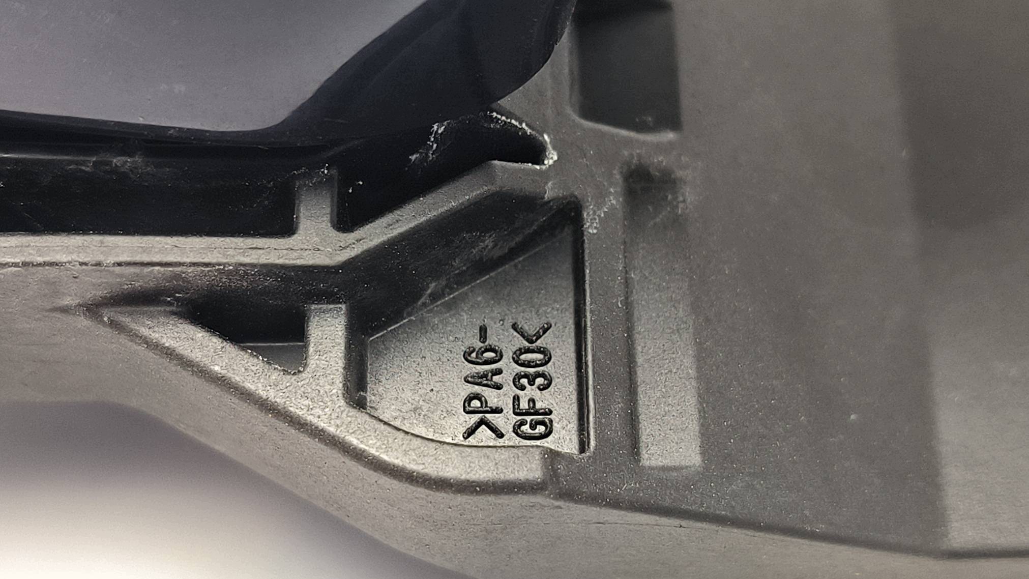 handle right rear part 8X5 LEXUS ES300H VII