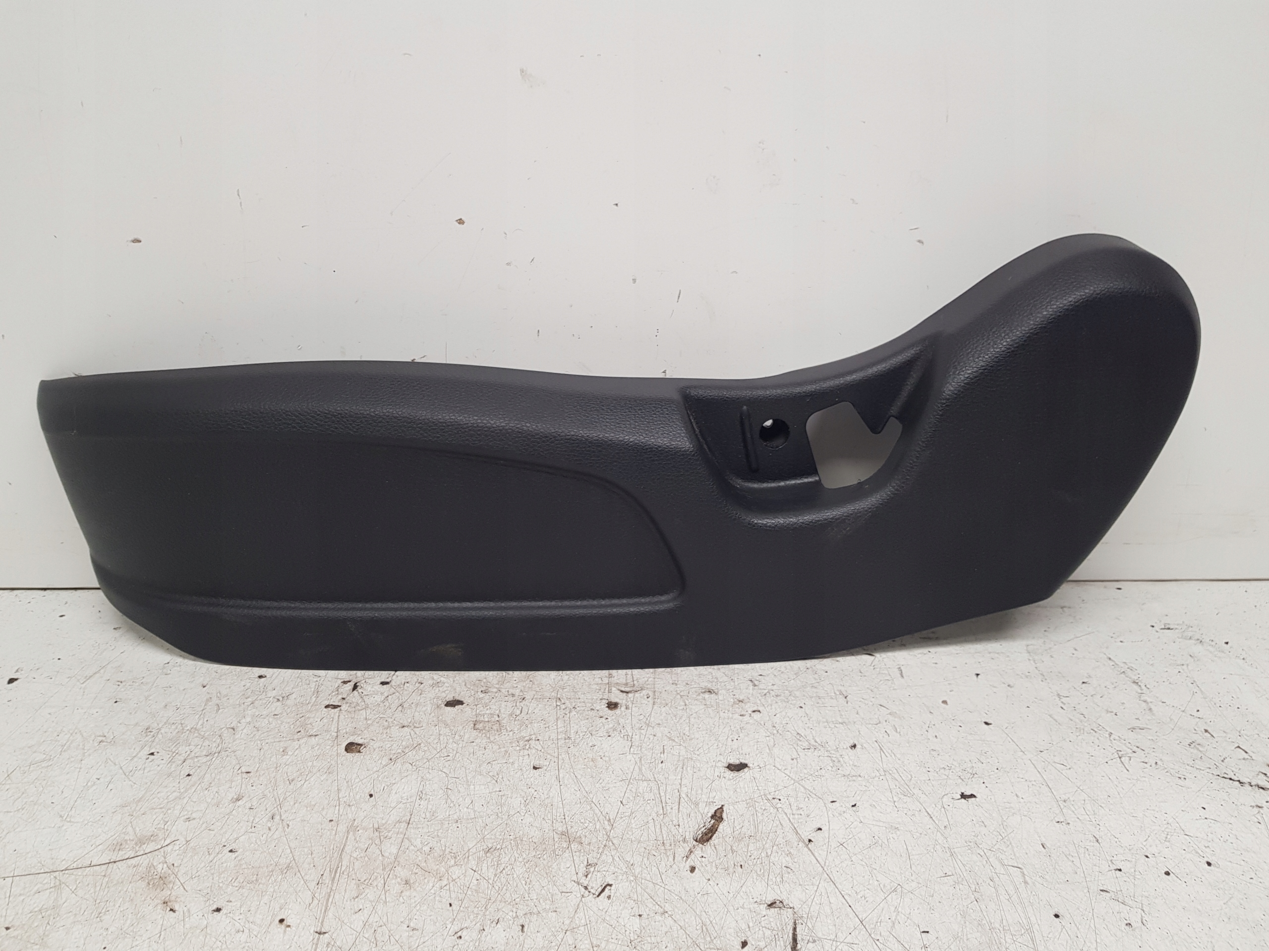 KIA RIO IV 4 cover plastic seat left front 88011H8000 2017